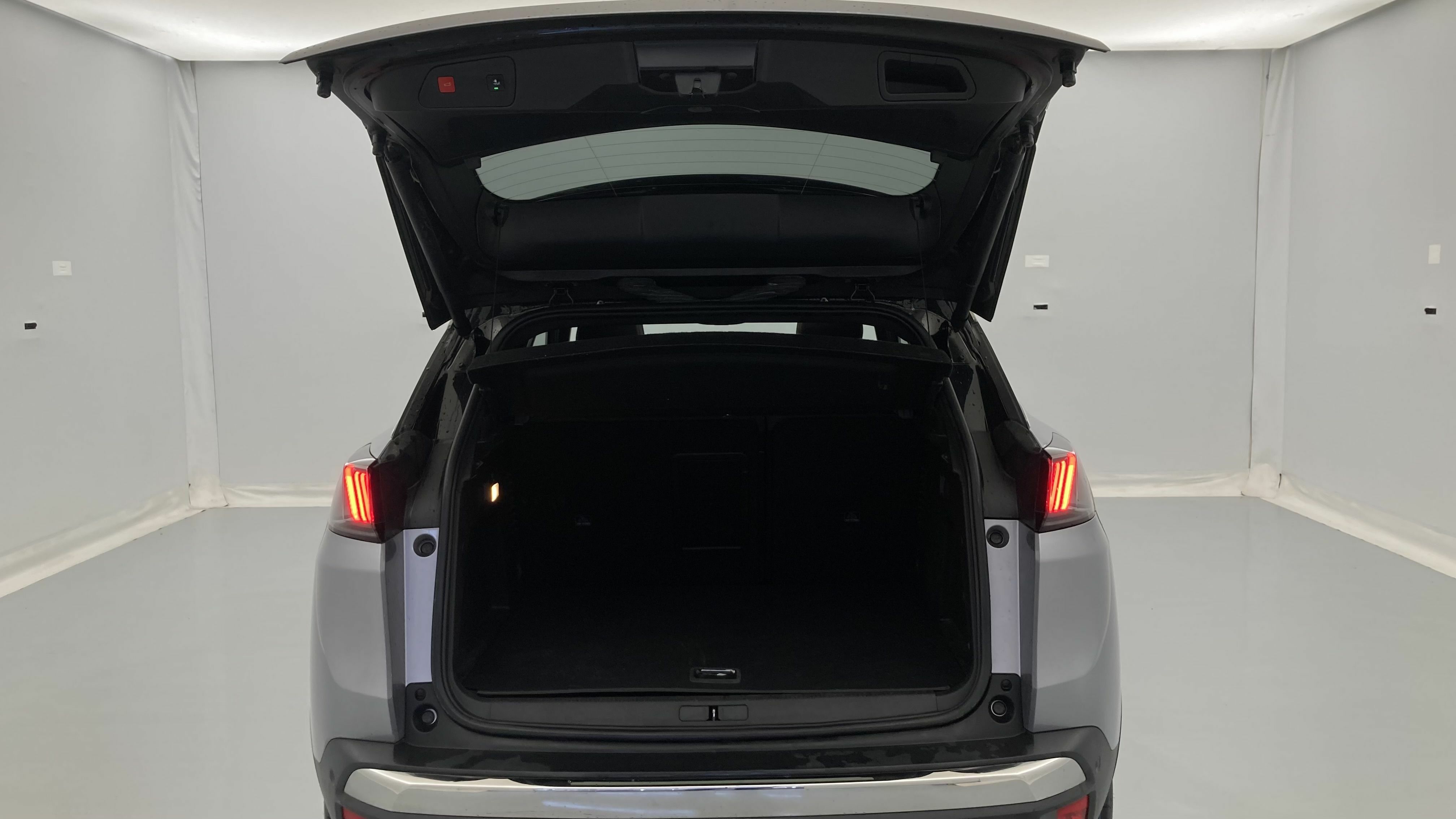 peugeot 3008 gt pack 1.6 HYBRID 300 EAT PHEV 2022 gris artense / negro 23