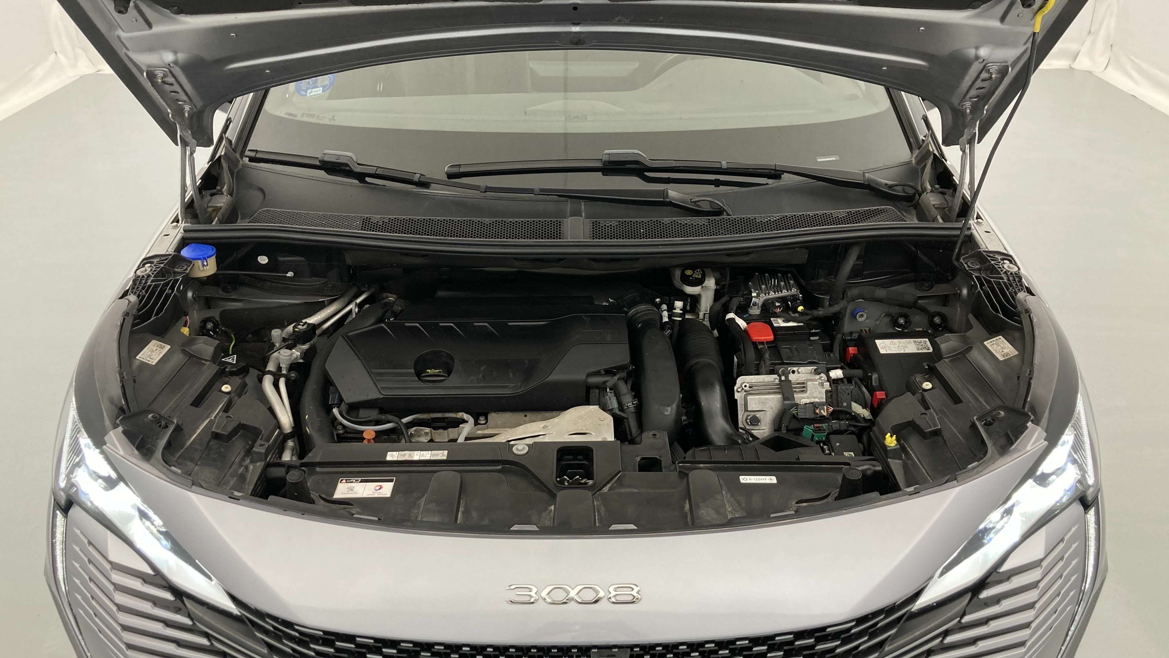 peugeot 3008 gt pack 1.6 HYBRID 300 EAT PHEV 2022 gris artense / negro 24