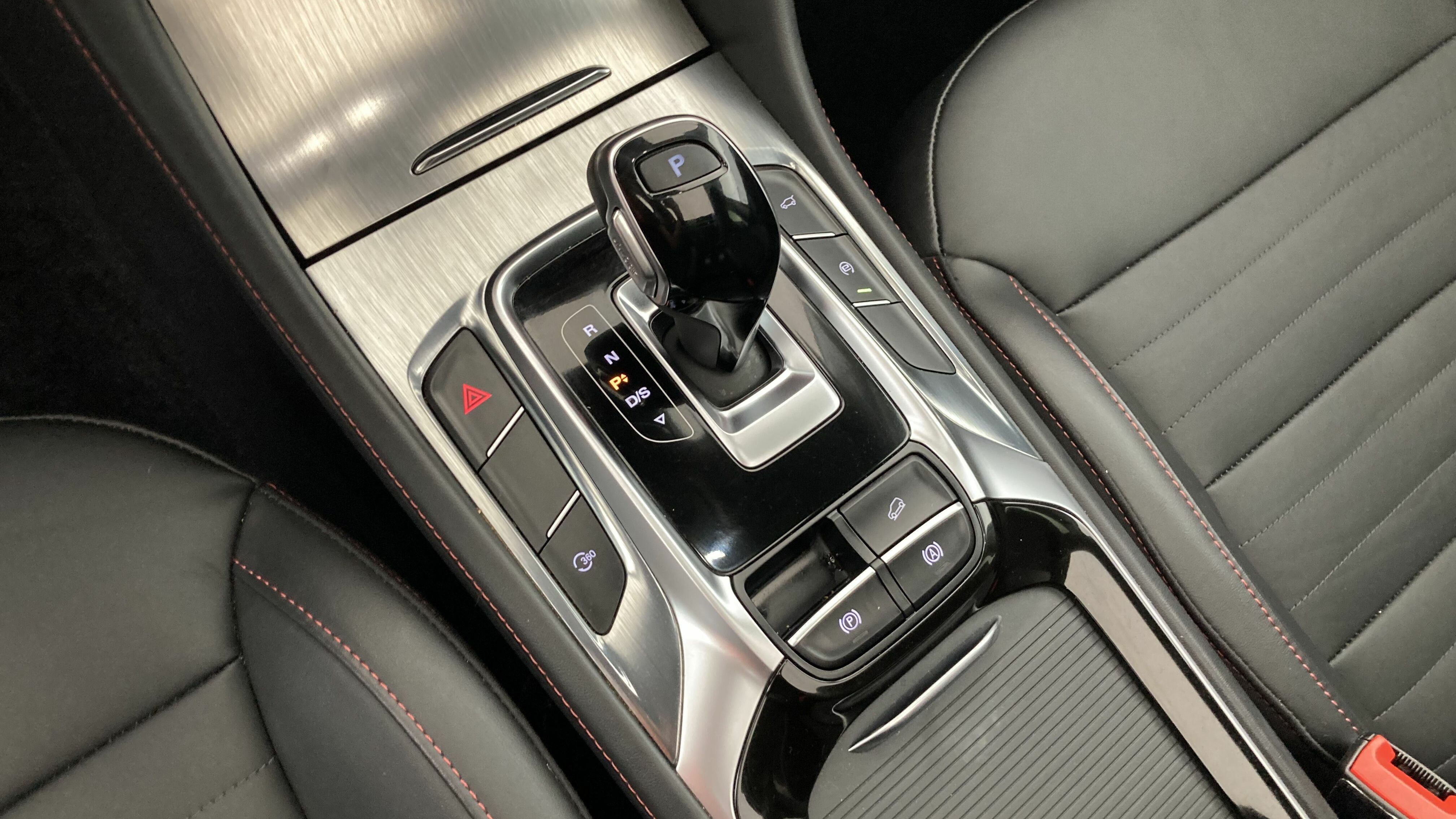 mg hs luxury 1.5 T-GDI 162 AT 2024 iron oxide grey 20