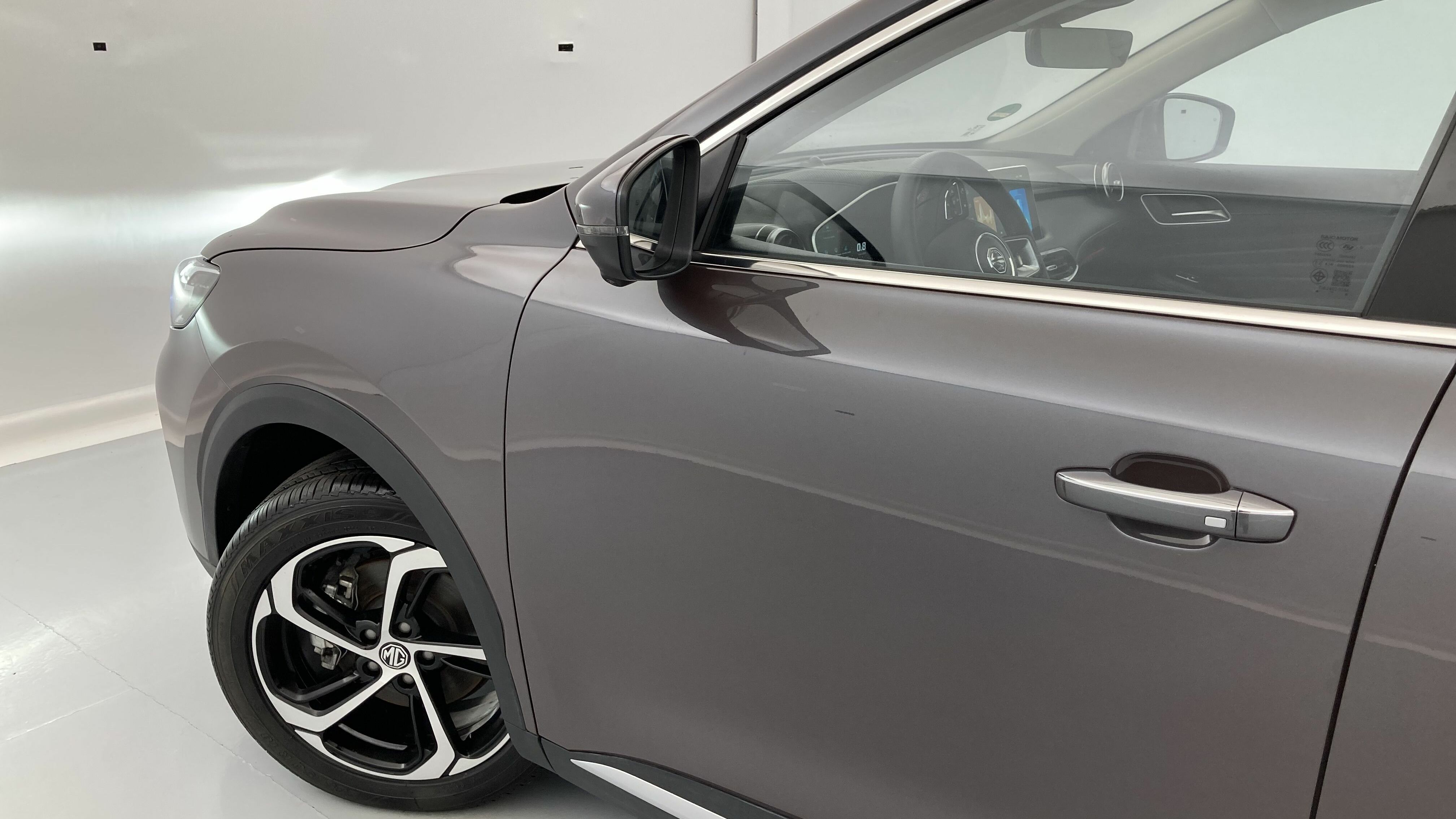 mg hs luxury 1.5 T-GDI 162 AT 2024 iron oxide grey 28