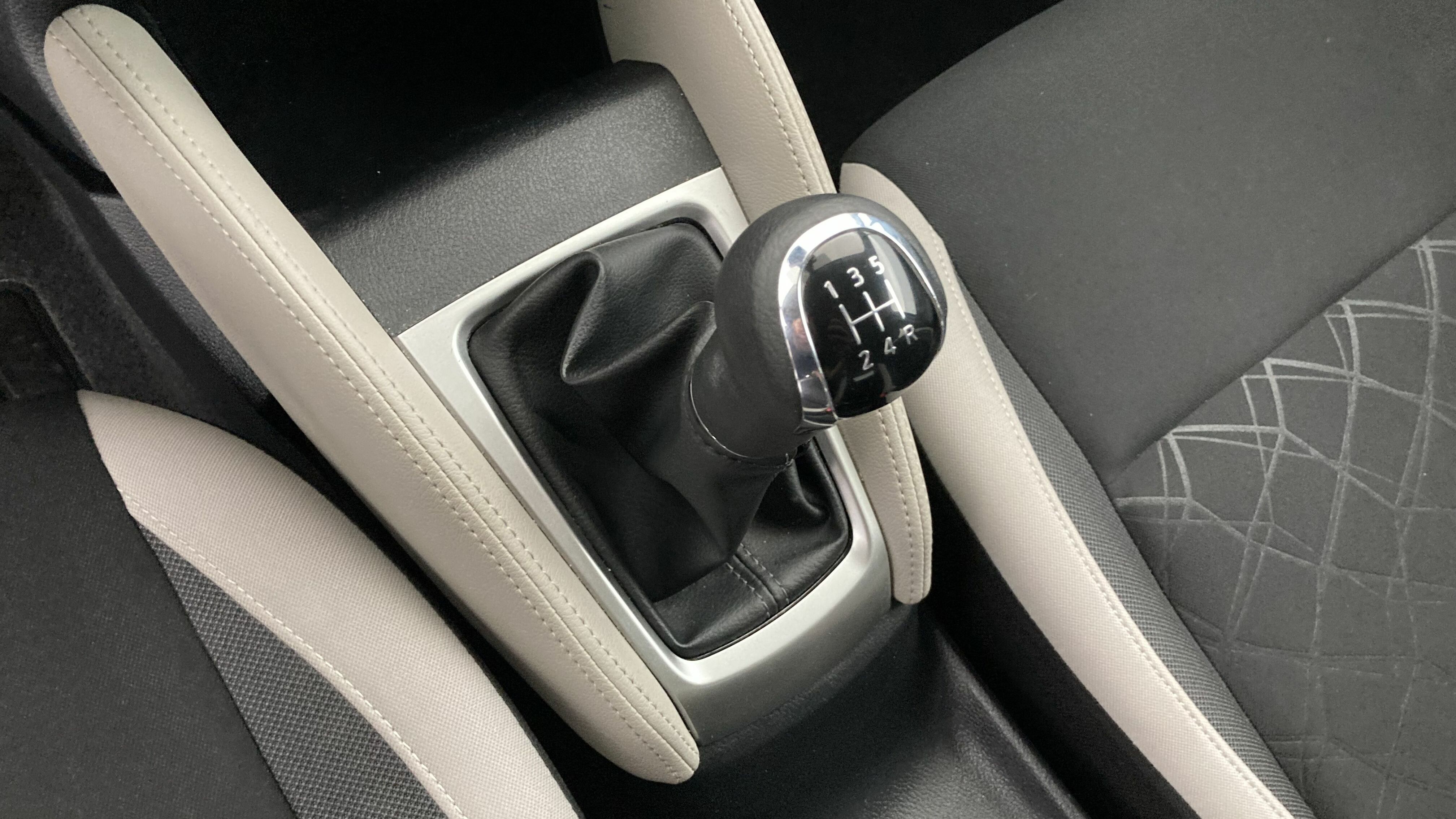 nissan micra n-design 1.0 IG-T 92 2022 white glaze 21