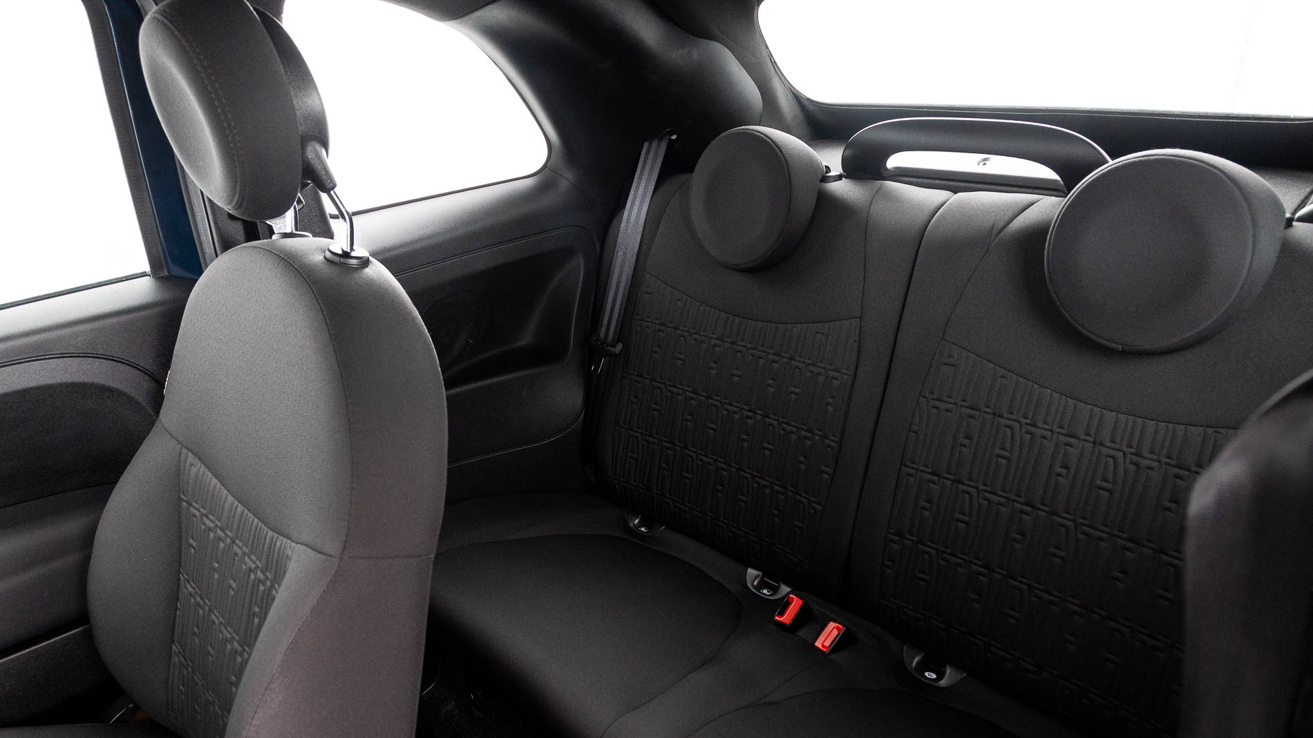 fiat 500c dolcevita 1.0 HYBRID 70 MHEV 2024 azul di pinto di blu 21