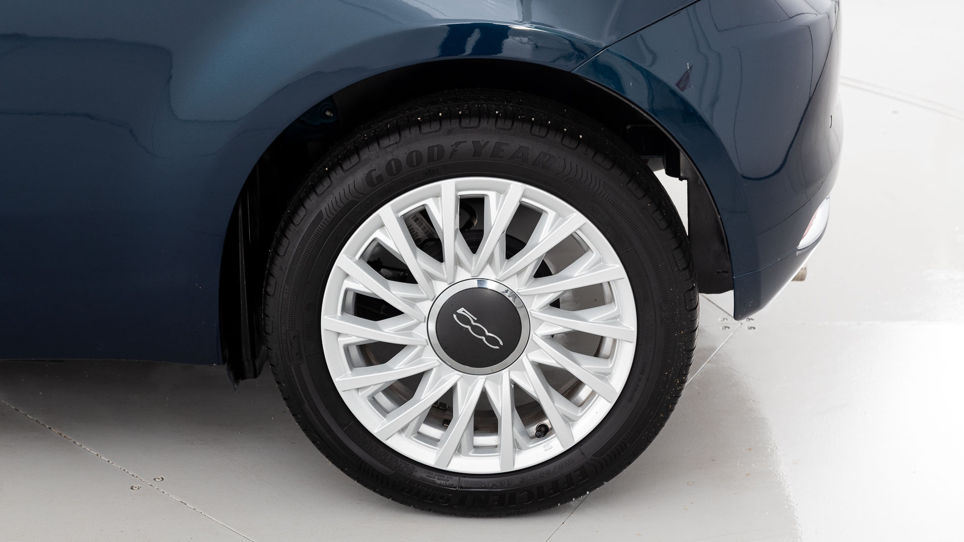 fiat 500c dolcevita 1.0 HYBRID 70 MHEV 2024 azul di pinto di blu 25