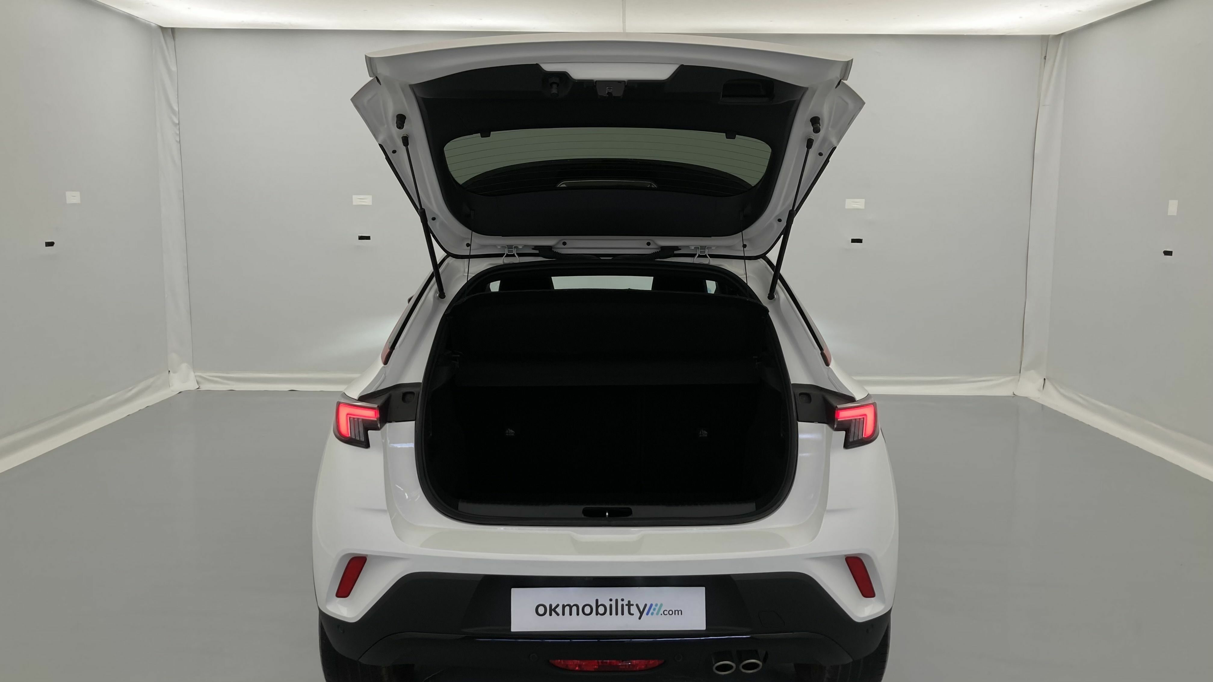 opel mokka gs 1.2T 130 2023 artkis white 24