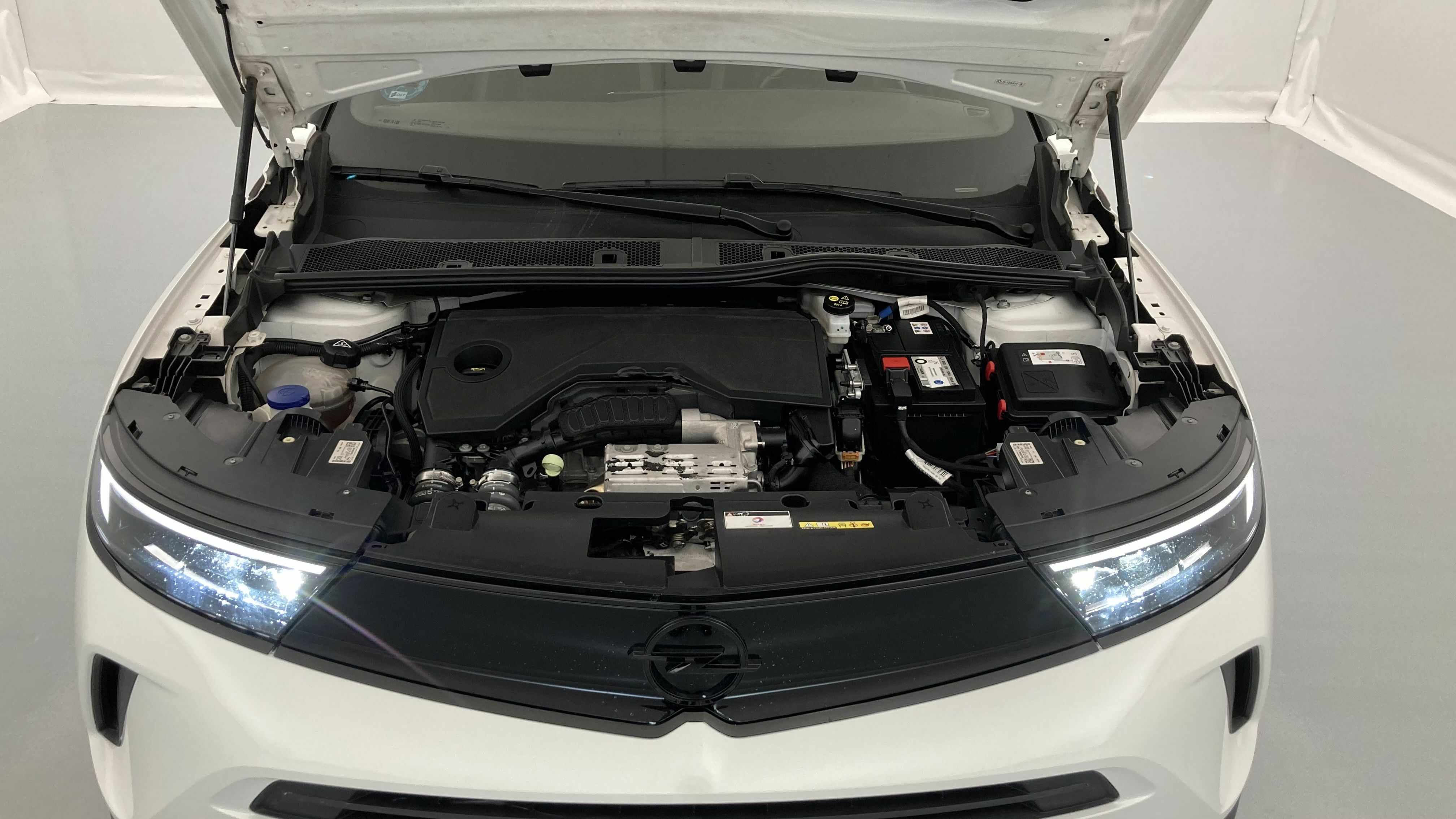 opel mokka gs 1.2T 130 2023 artkis white 25