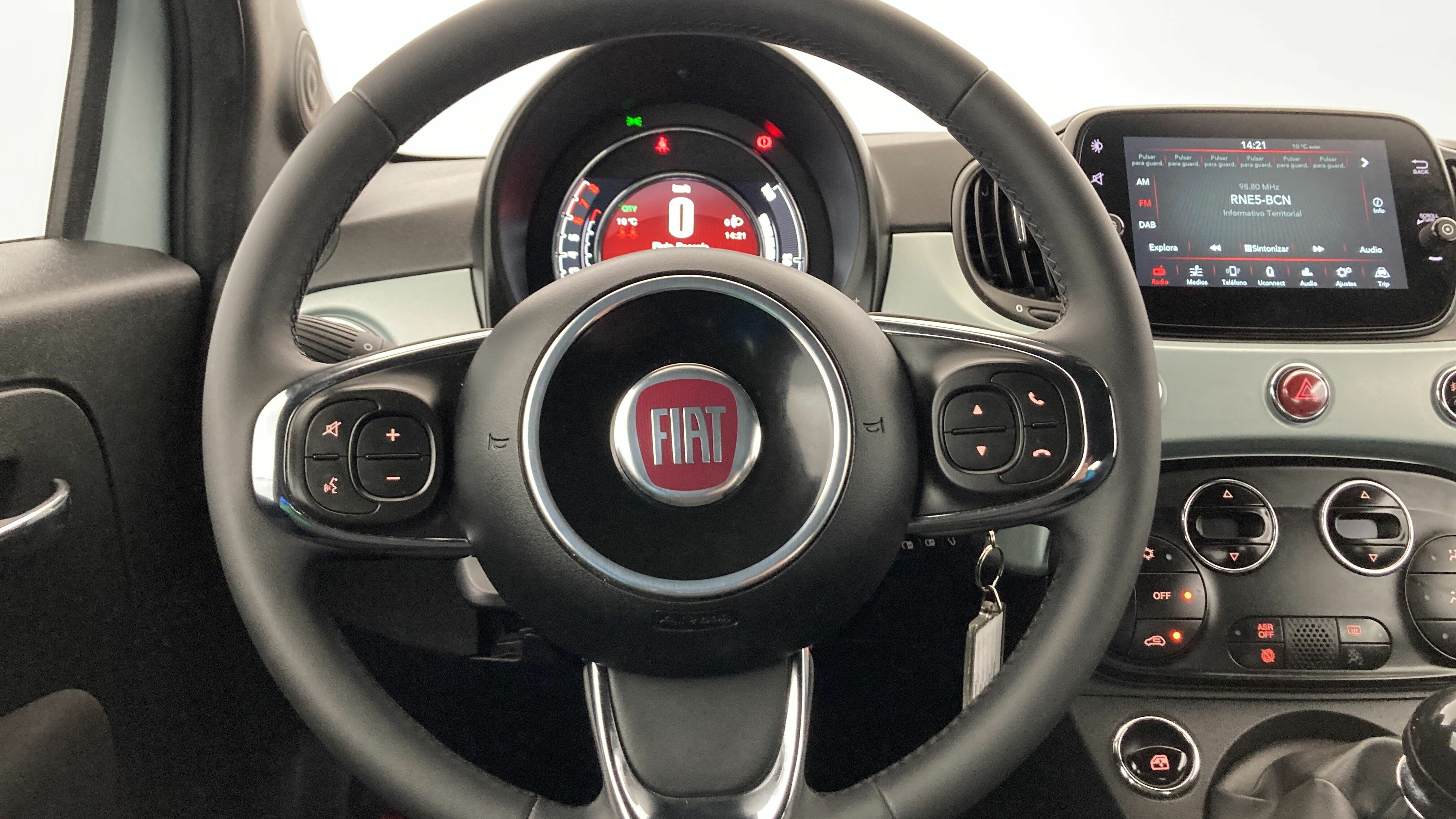 fiat 500c dolcevita 1.0 HYBRID 70 MHEV 2024 verde rugiada 13