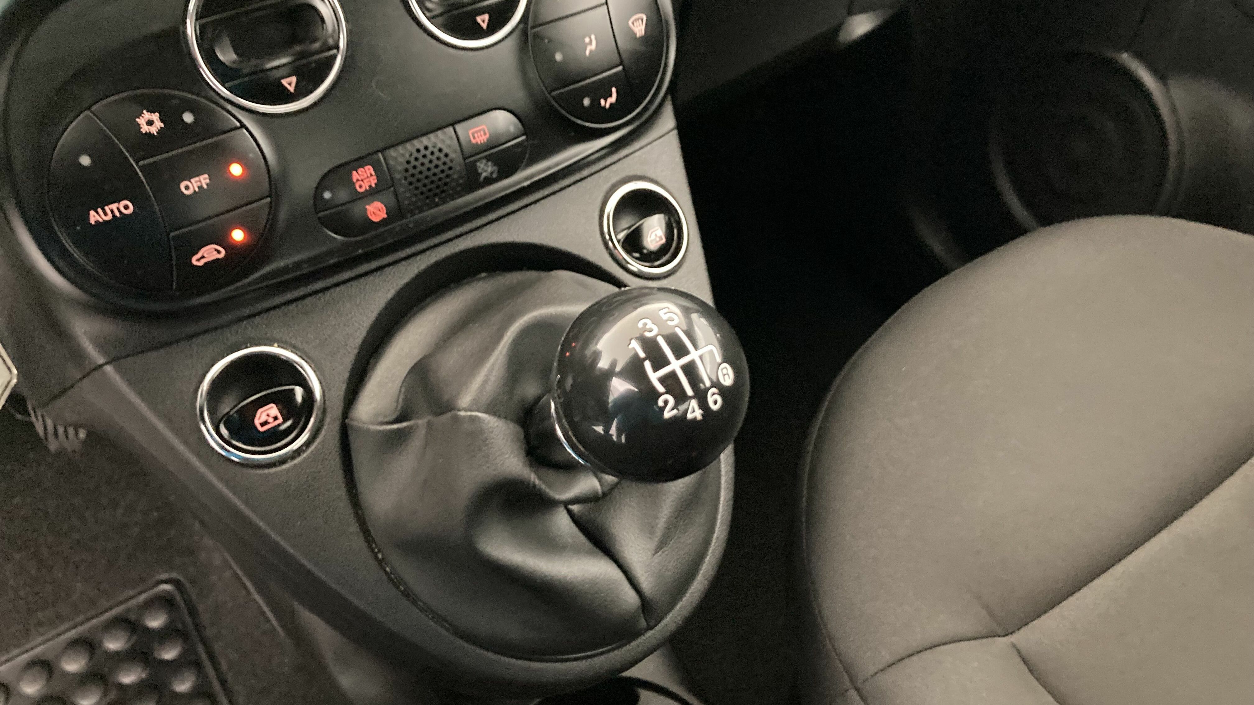 fiat 500c dolcevita 1.0 HYBRID 70 MHEV 2024 verde rugiada 16