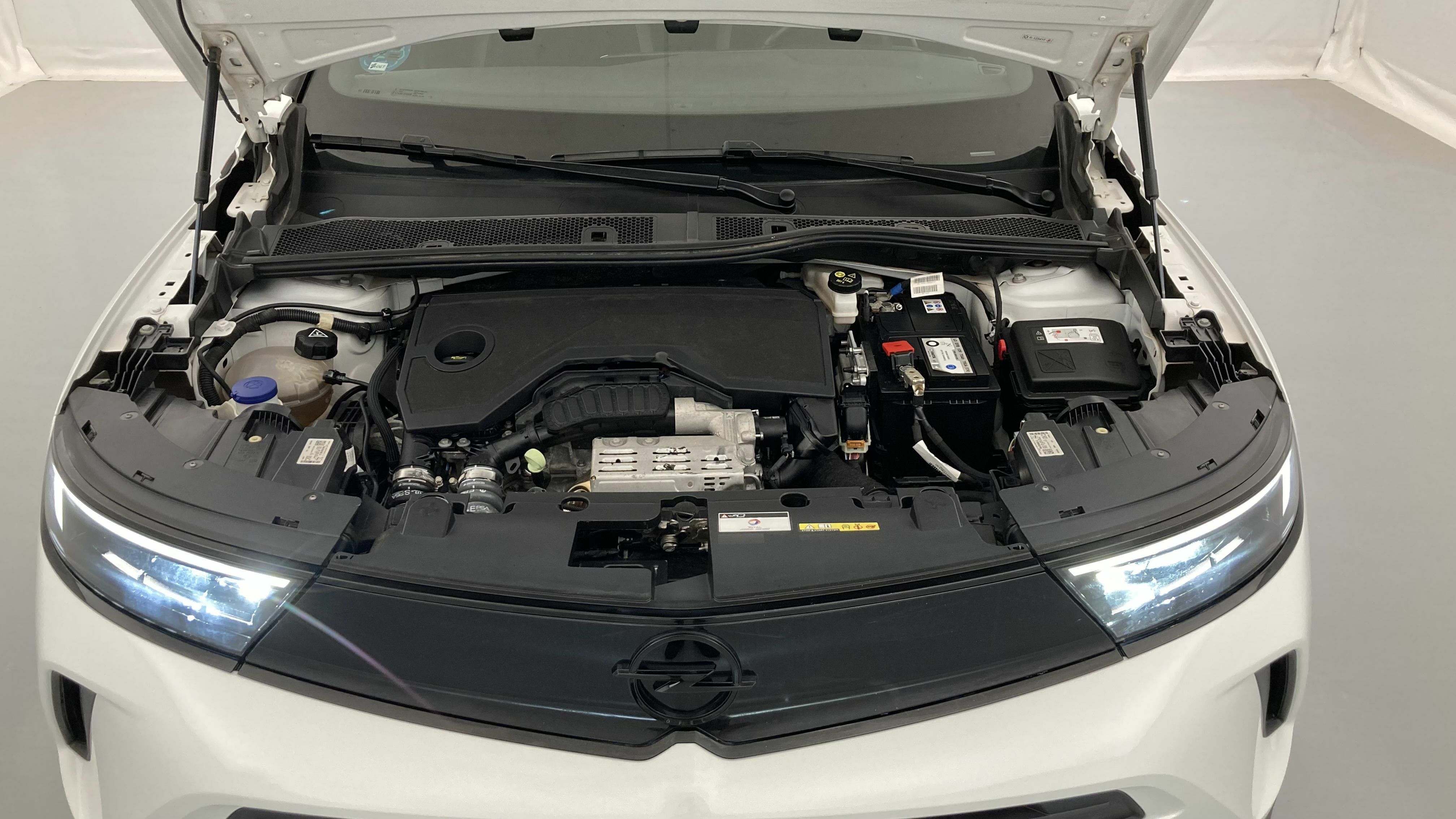 opel mokka gs 1.2T 130 2023 artkis white 25