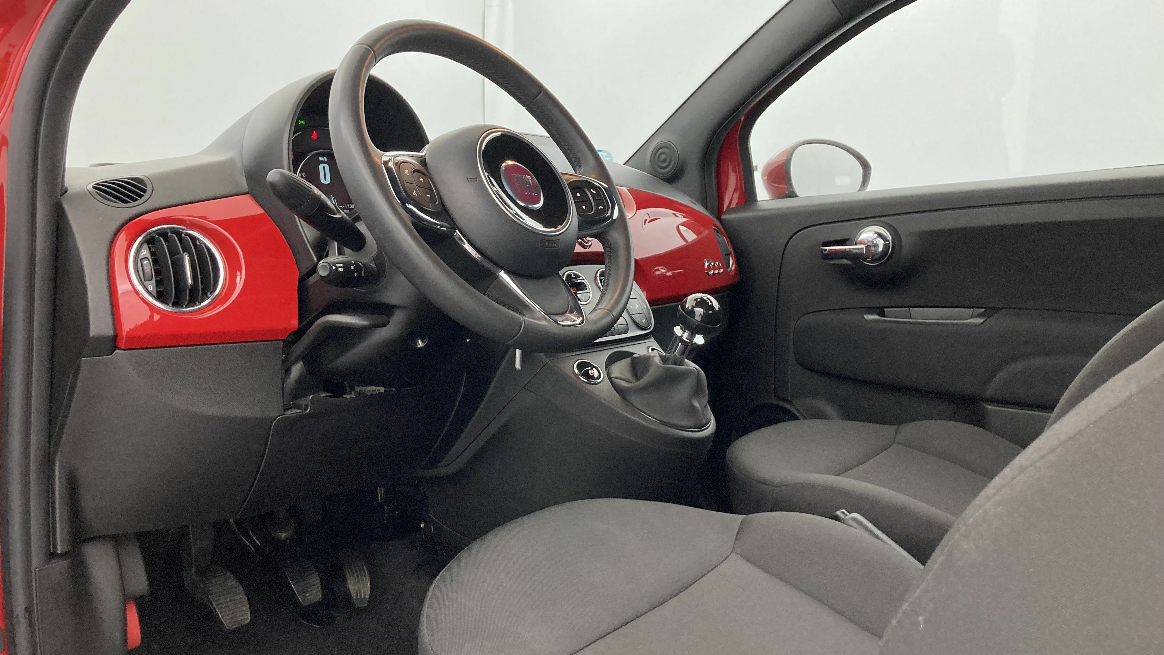 fiat 500c dolcevita 1.0 HYBRID 70 MHEV 2024 rojo passione 15