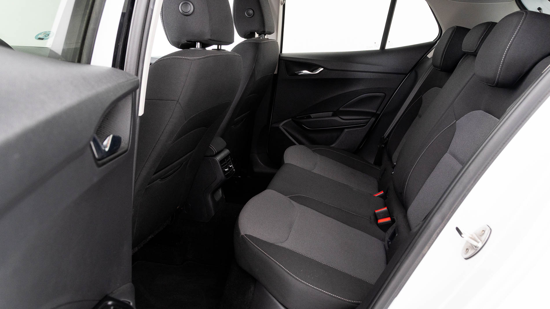 skoda fabia selection 1.0 MPI 80 2024 blanco glaciar 21