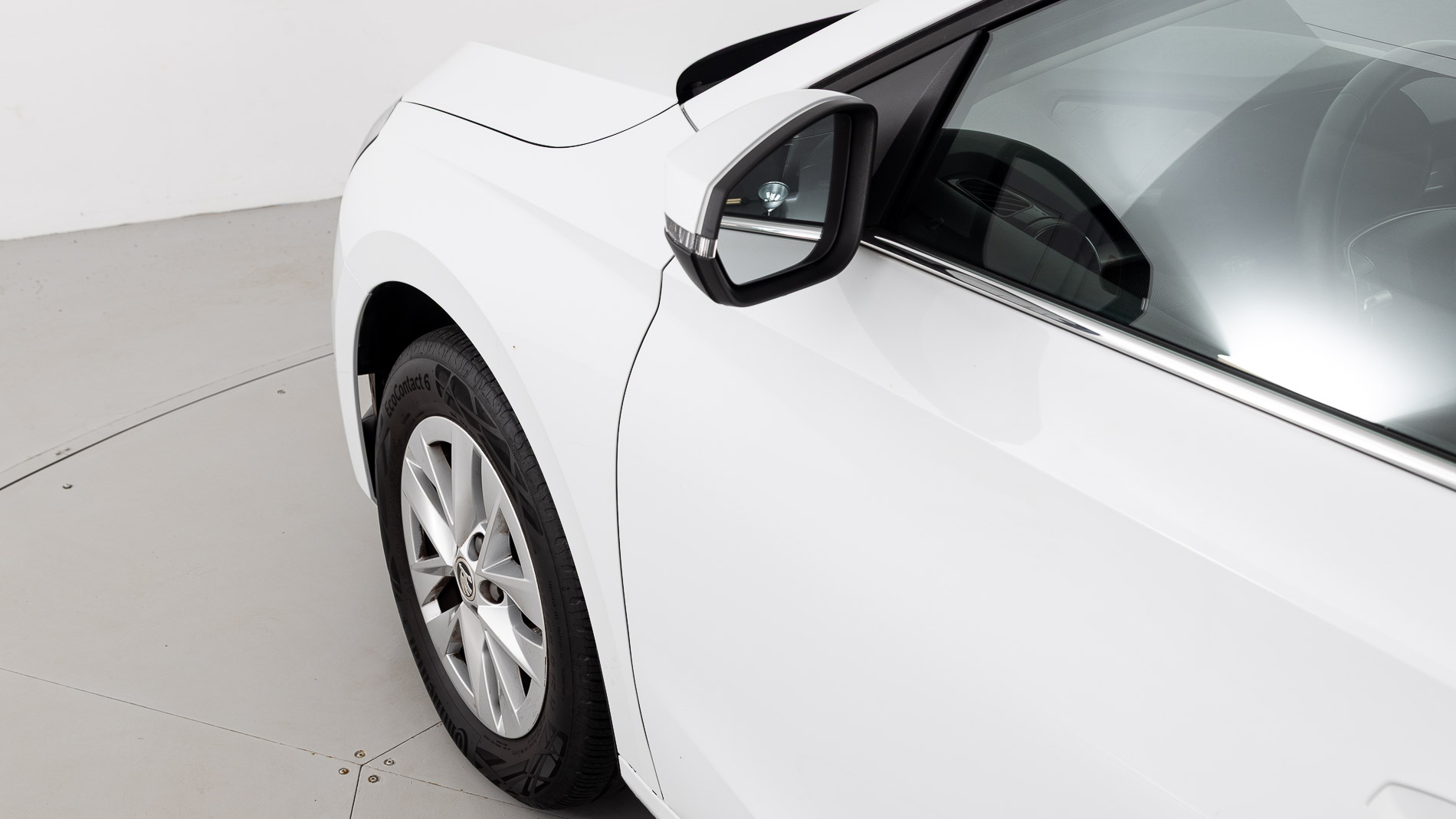 skoda fabia selection 1.0 MPI 80 2024 blanco glaciar 23