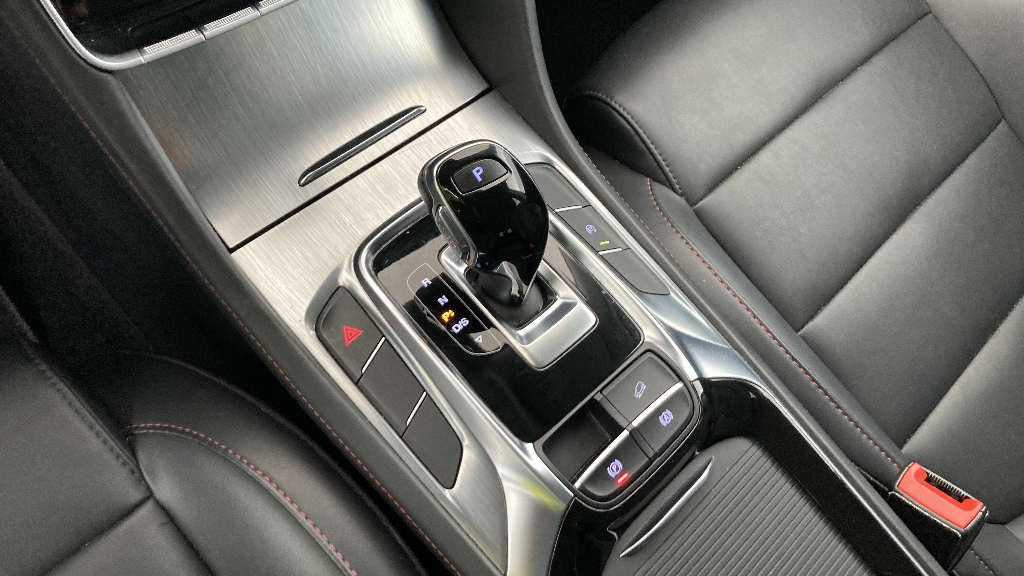 mg hs comfort 1.5 T-GDI 162 AT 2023 pebble black - pbc 21