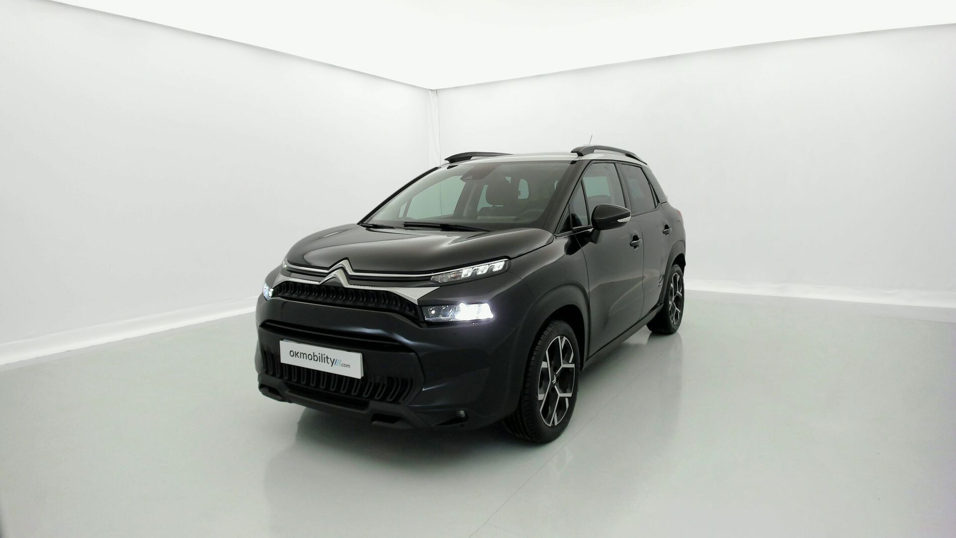 citroen c3 aircross shine pack 1.2 PURETECH 130 EAT 2023 negro perla nera / blanco 1