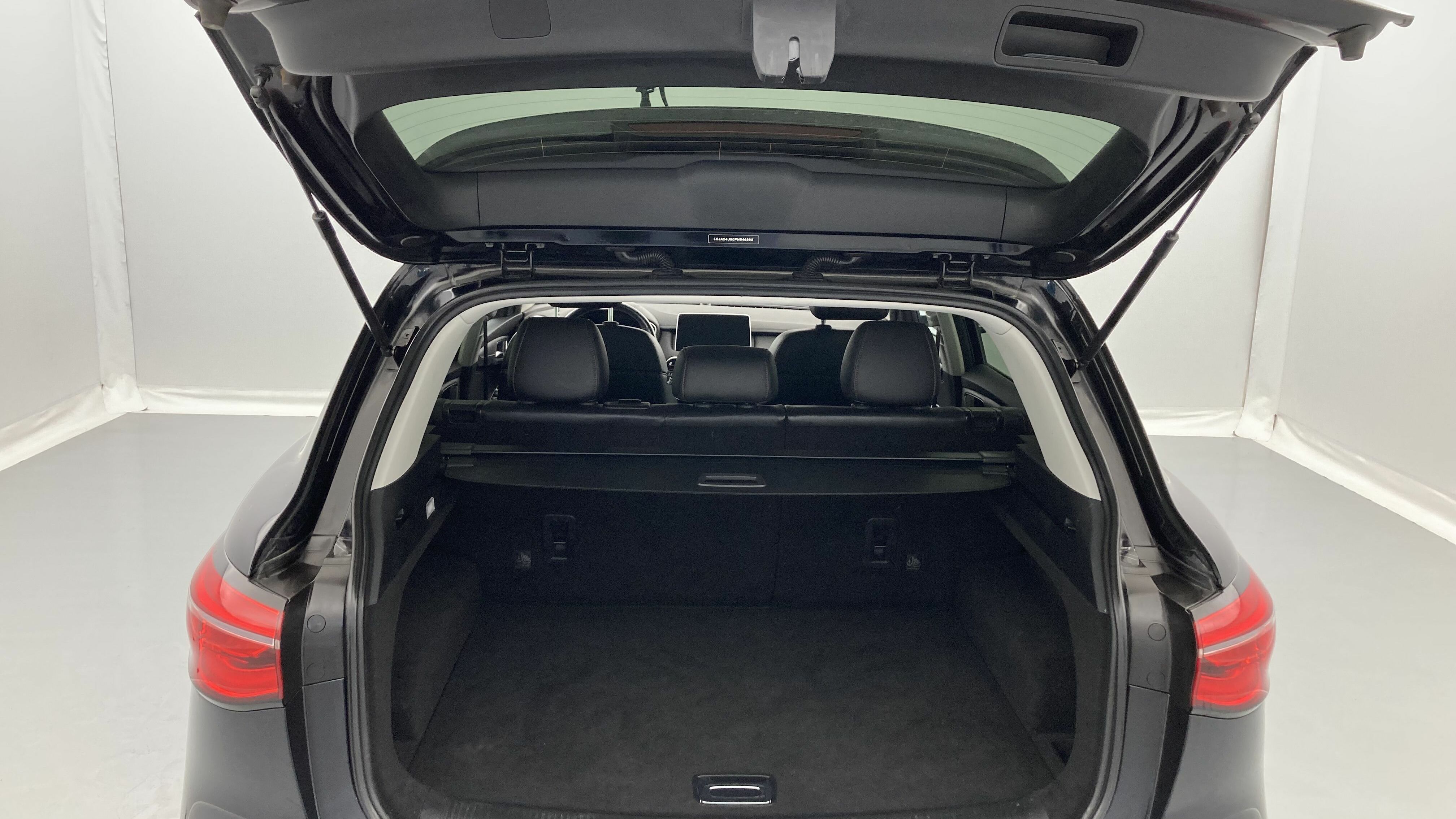 mg hs comfort 1.5 T-GDI 162 AT 2023 pebble black - pbc 24