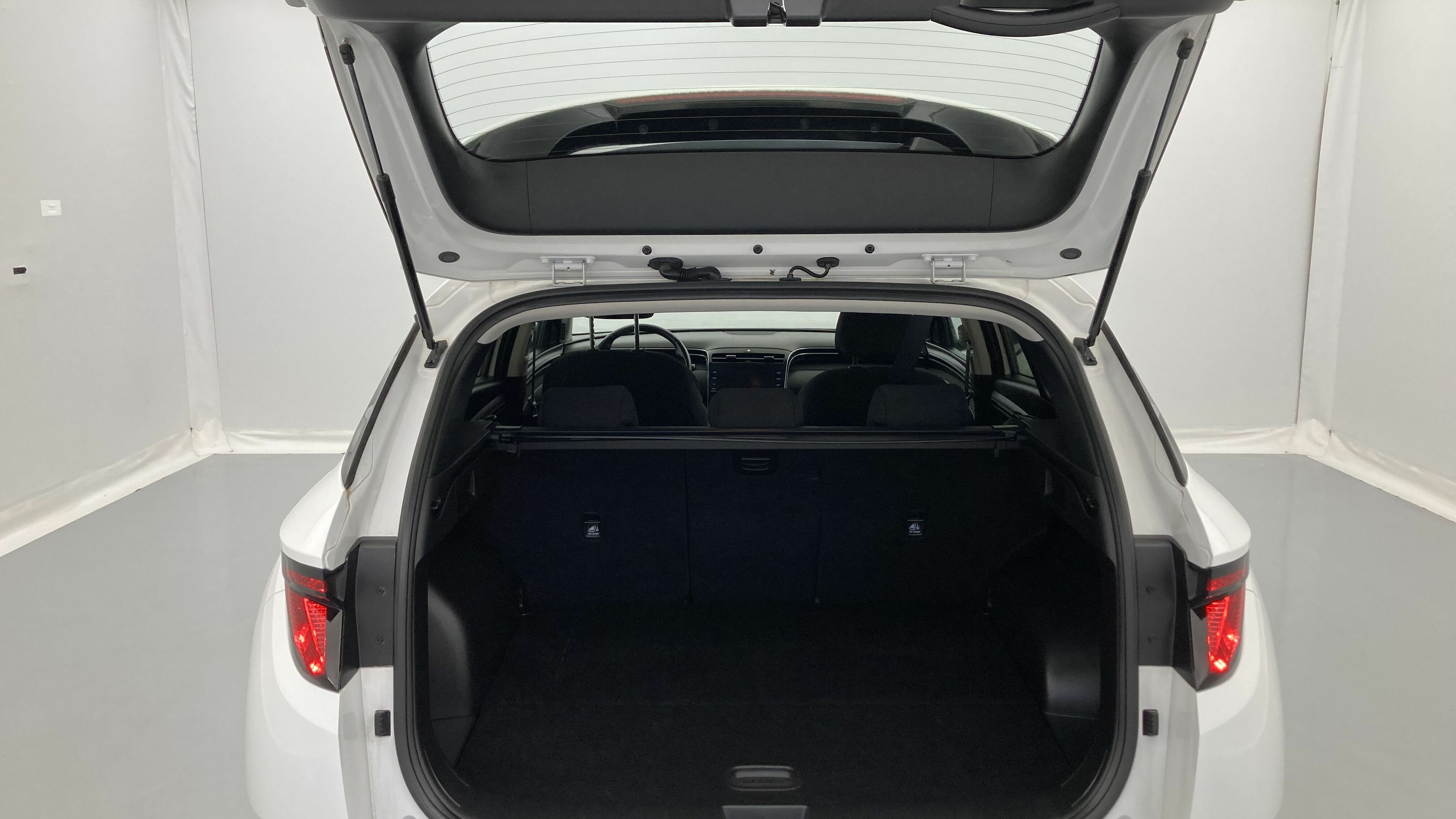 hyundai tucson smart 1.6 T-GDI 150 2022 polar white 22