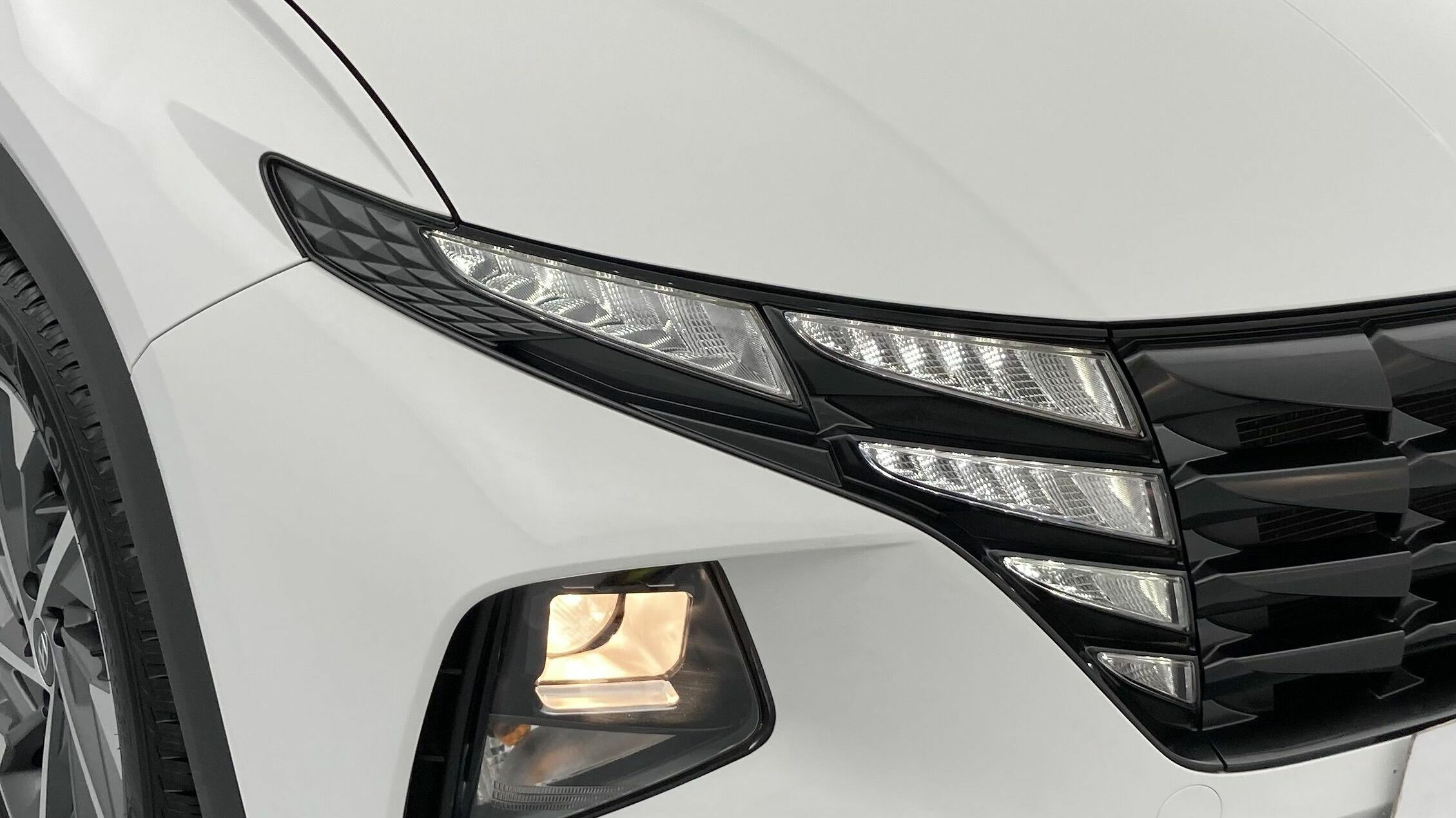 hyundai tucson smart 1.6 T-GDI 150 2022 polar white 25