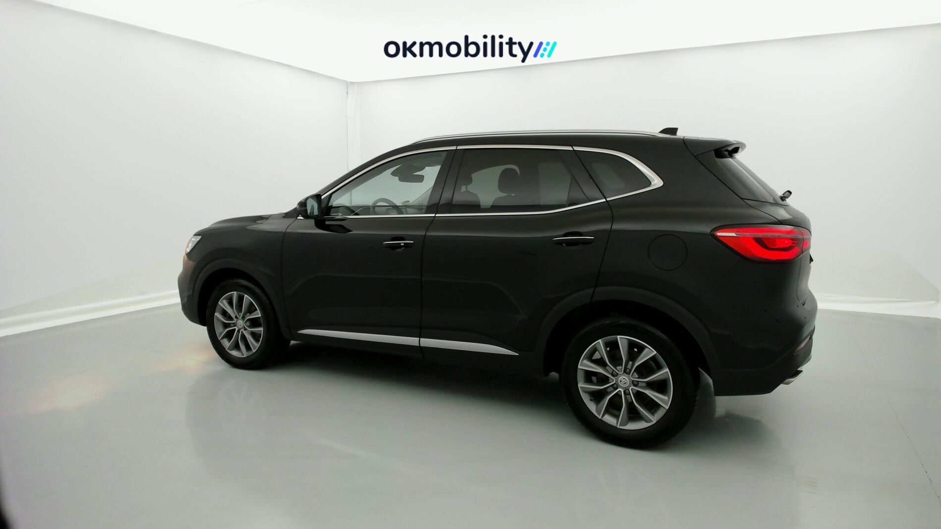 mg hs comfort 1.5 T-GDI 162 2023 pebble black - pbc 9