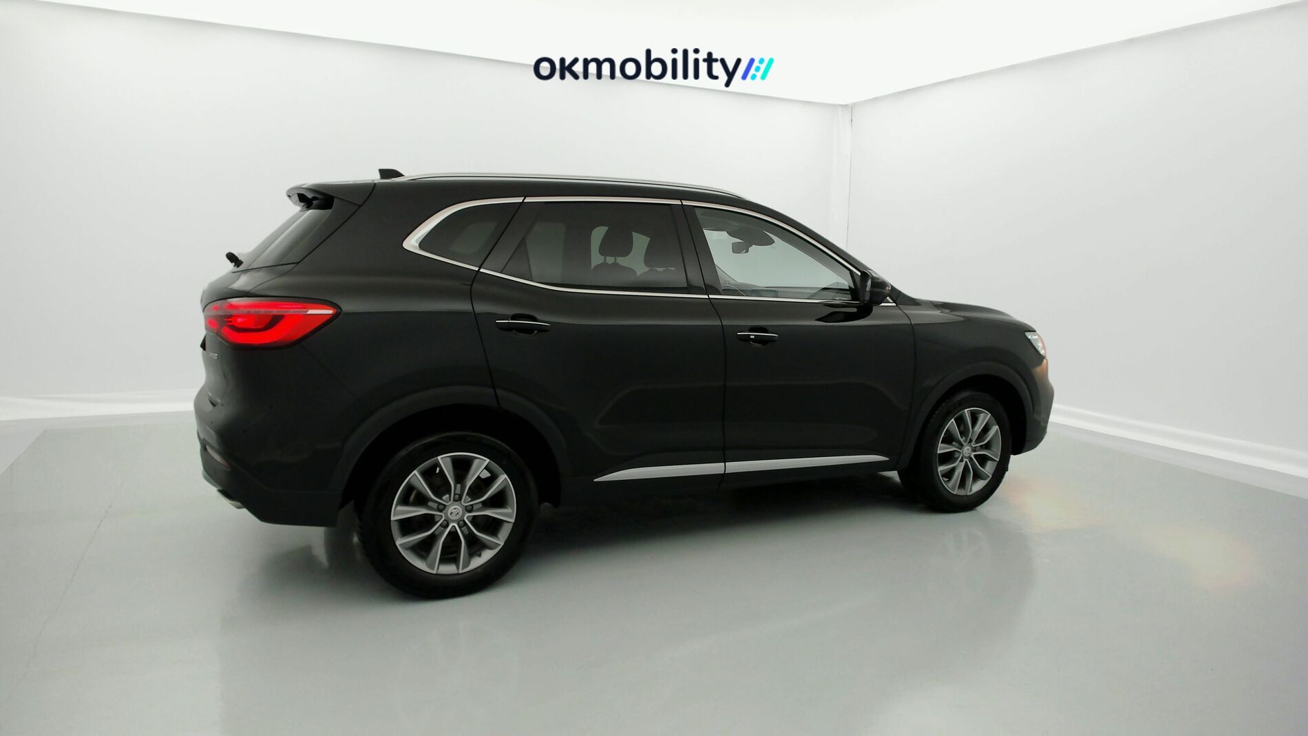 mg hs comfort 1.5 T-GDI 162 2023 pebble black - pbc 13