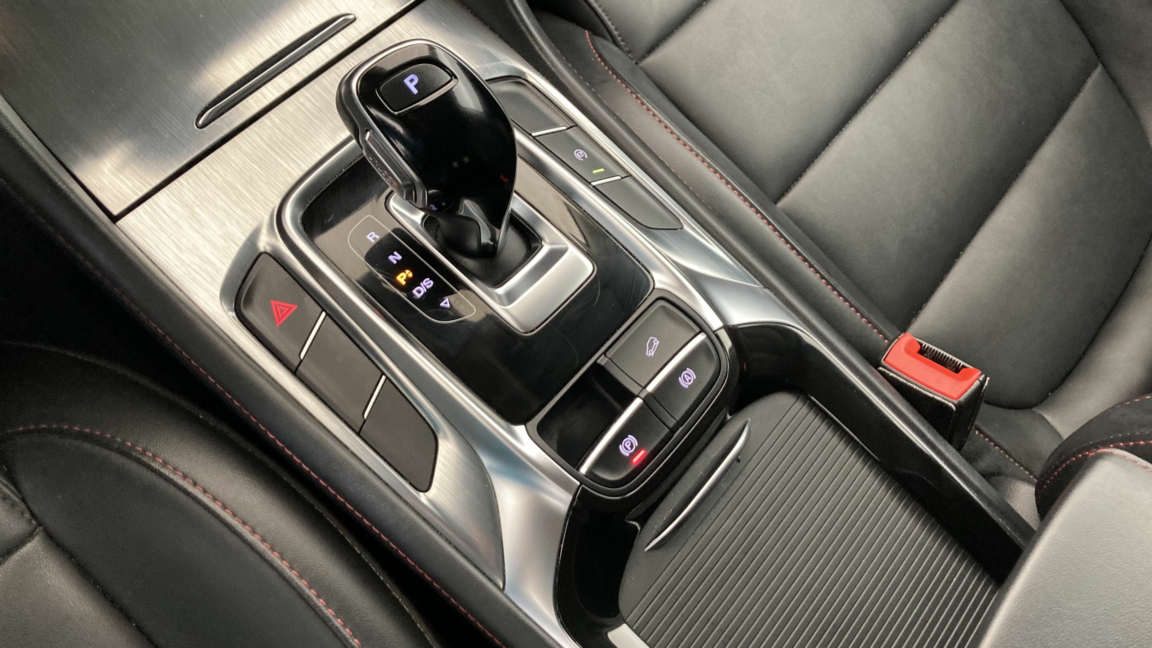 mg hs comfort 1.5 T-GDI 162 AT 2023 dover white - wsb 17