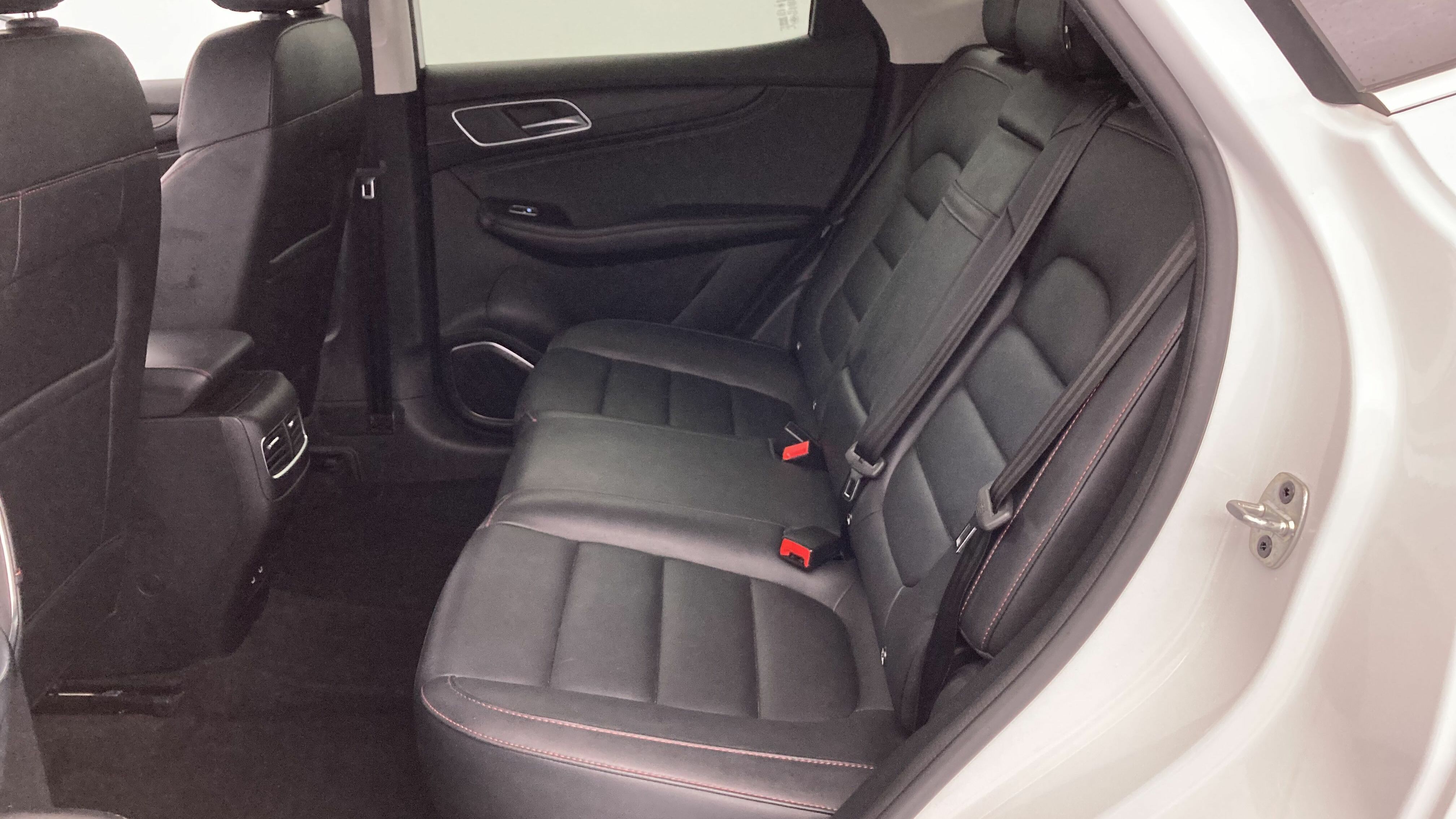 mg hs comfort 1.5 T-GDI 162 AT 2023 dover white - wsb 18