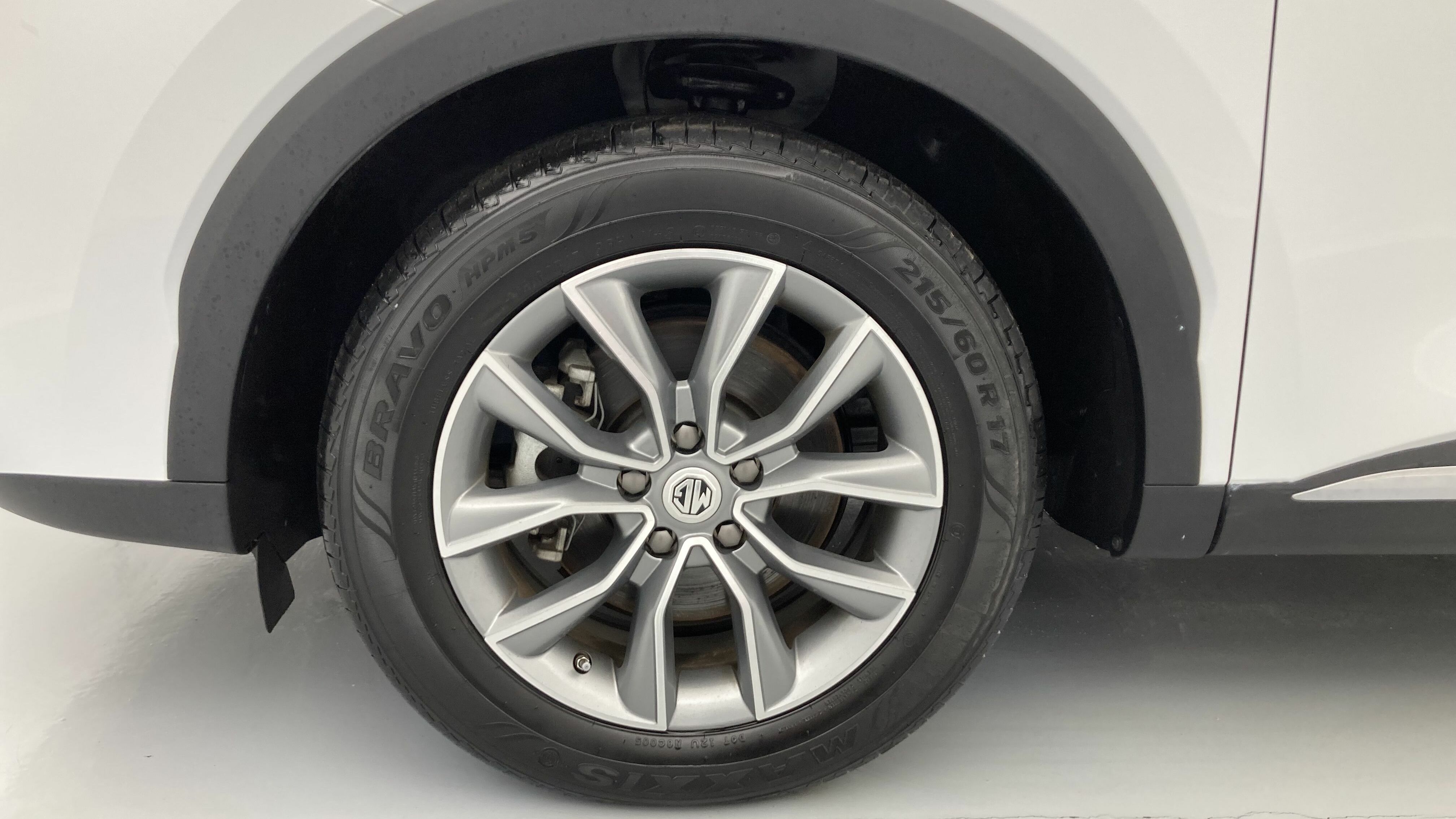 mg hs comfort 1.5 T-GDI 162 AT 2023 dover white - wsb 22