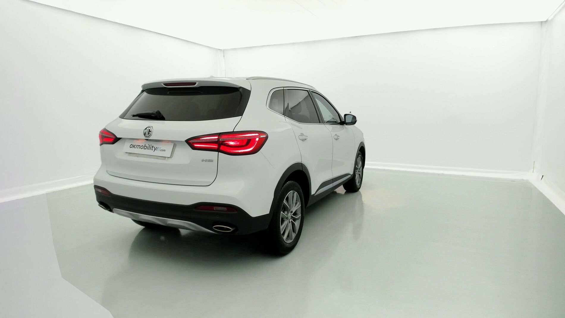 mg hs comfort 1.5 T-GDI 162 AT 2023 dover white - wsb 9