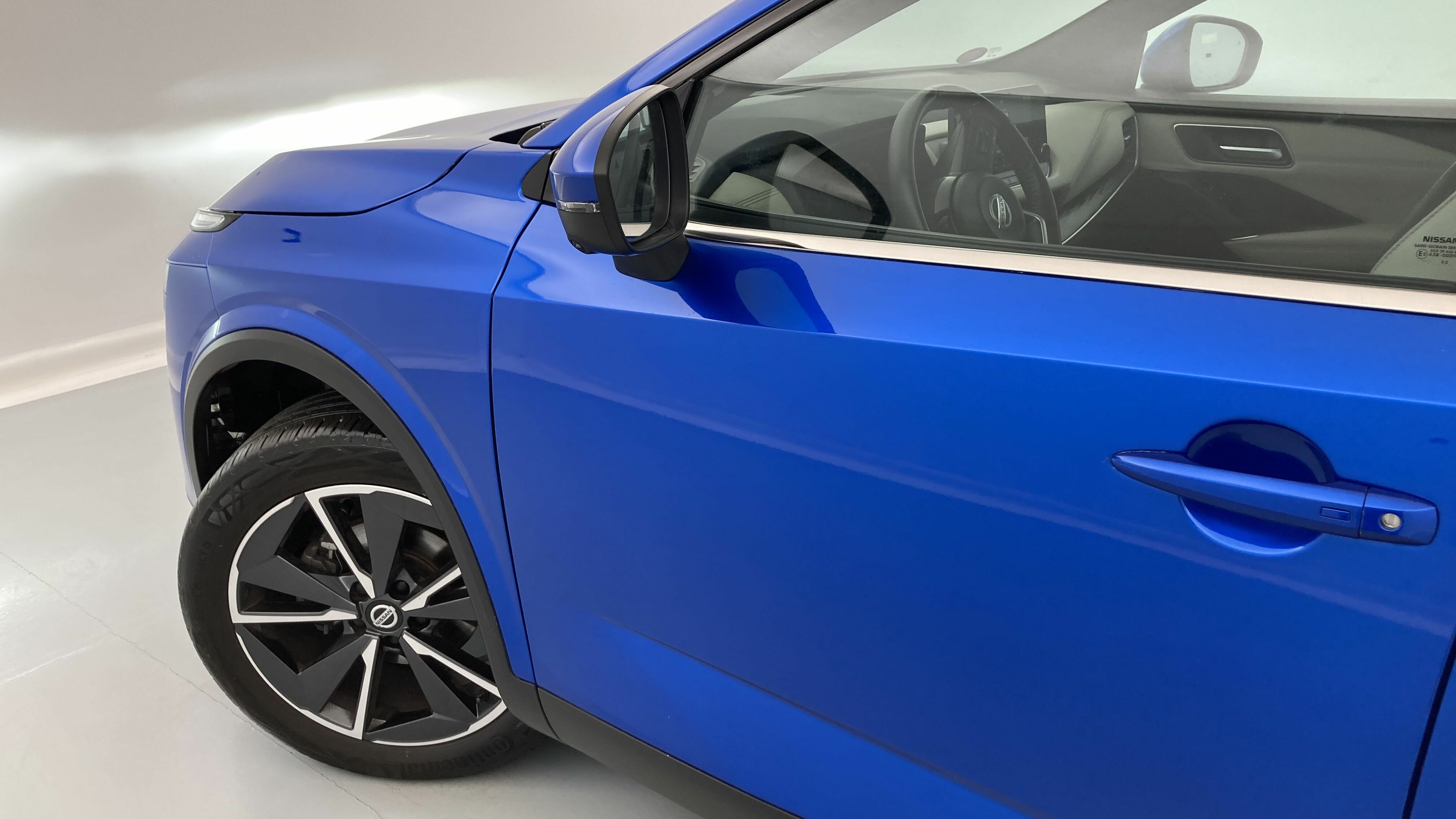 nissan qashqai tekna 1.3 DIG-T 140 MHEV 2022 blue 28