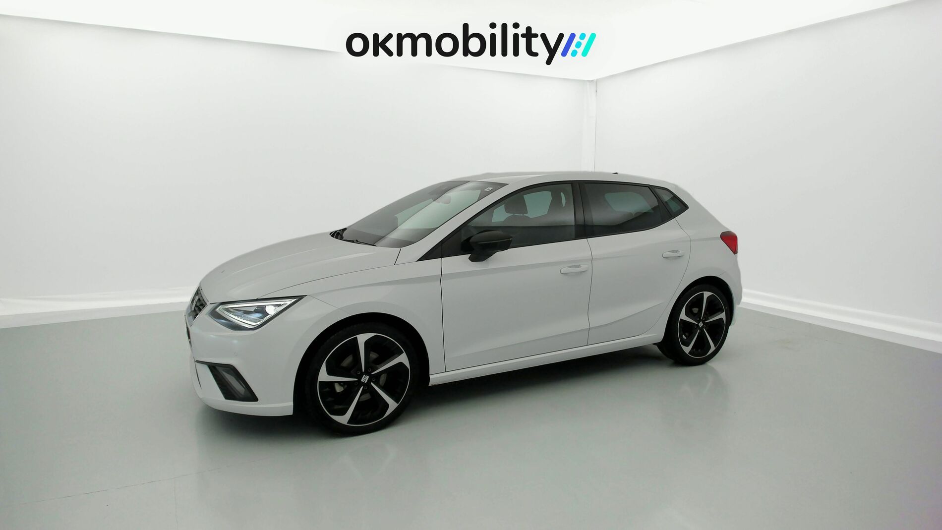 seat ibiza fr xl 1.5 TSI 150 DSG 2024 blanco nevada 5