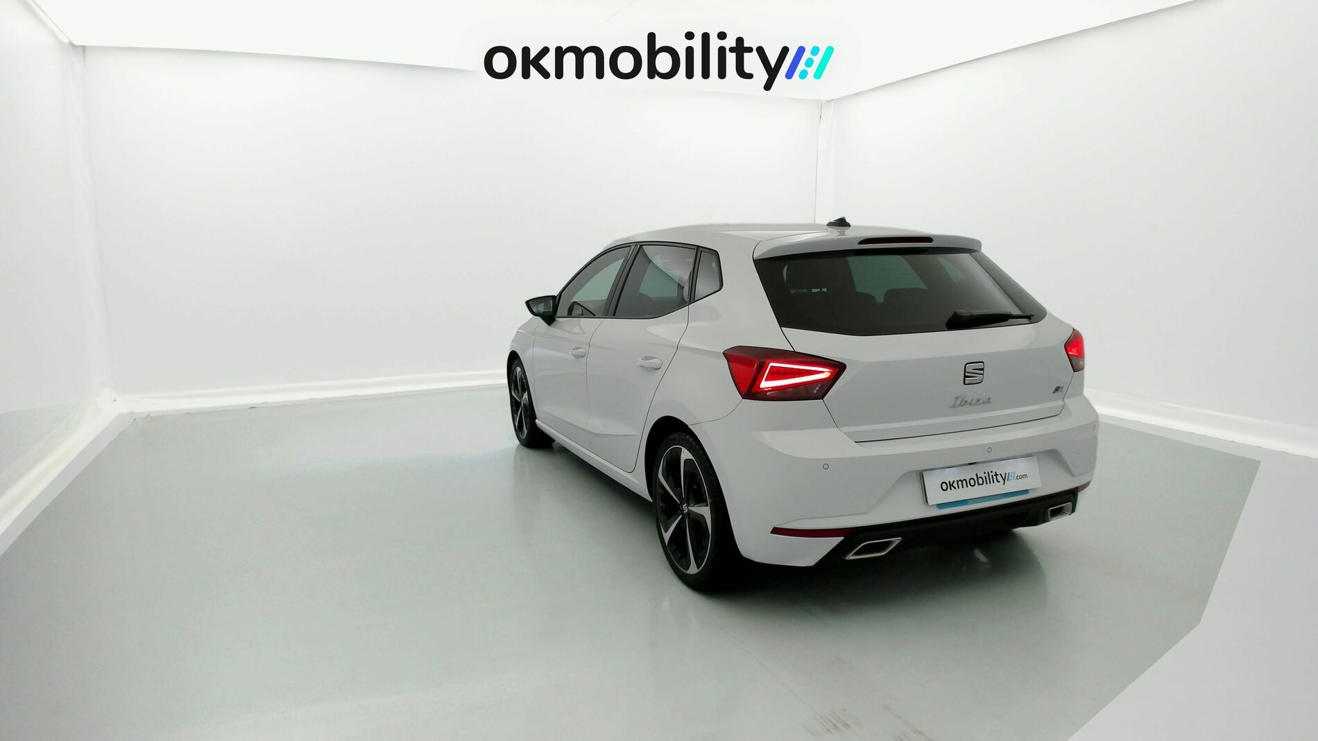 seat ibiza fr xl 1.5 TSI 150 DSG 2024 blanco nevada 9