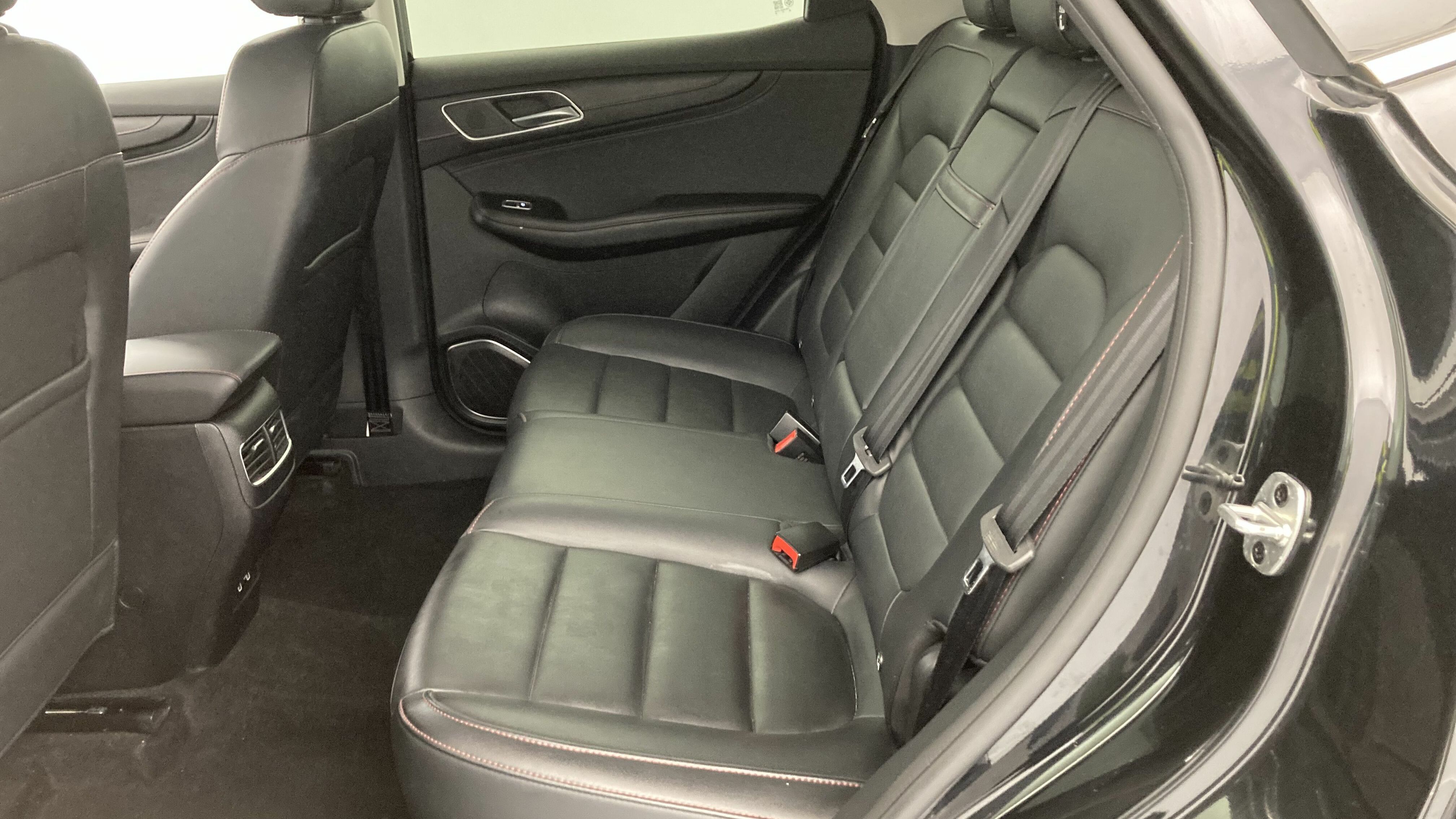 mg hs comfort 1.5 T-GDI 162 AT 2023 pebble black - pbc 21