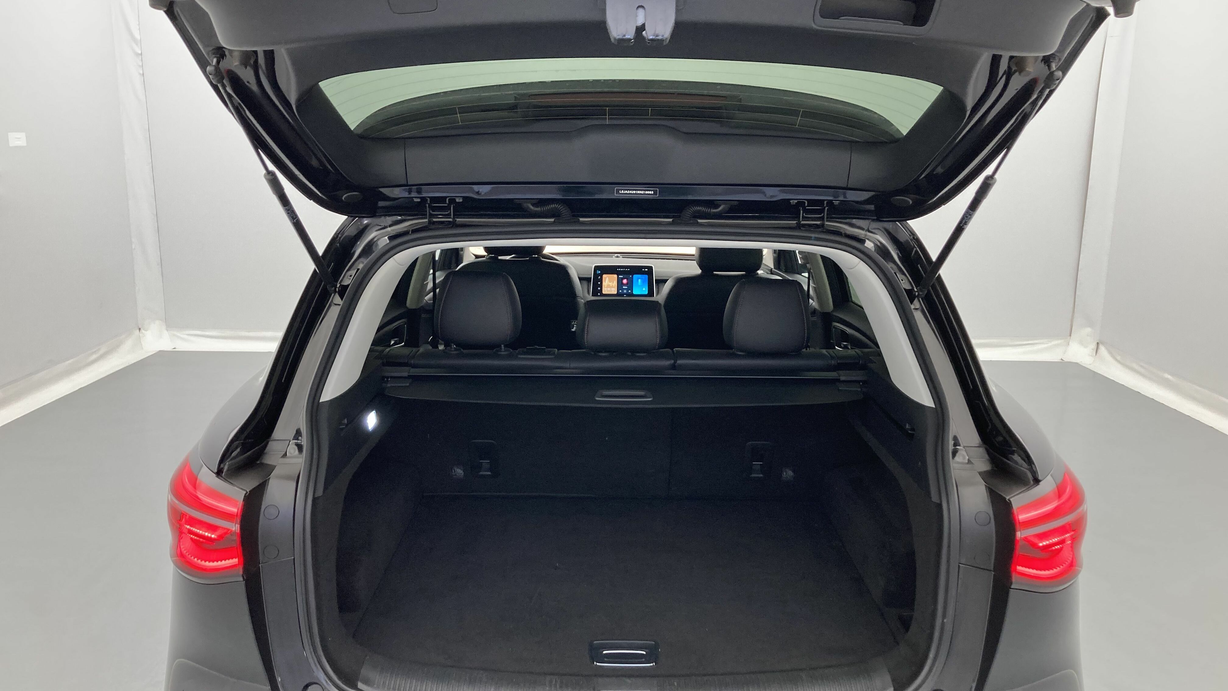 mg hs comfort 1.5 T-GDI 162 AT 2023 pebble black - pbc 24