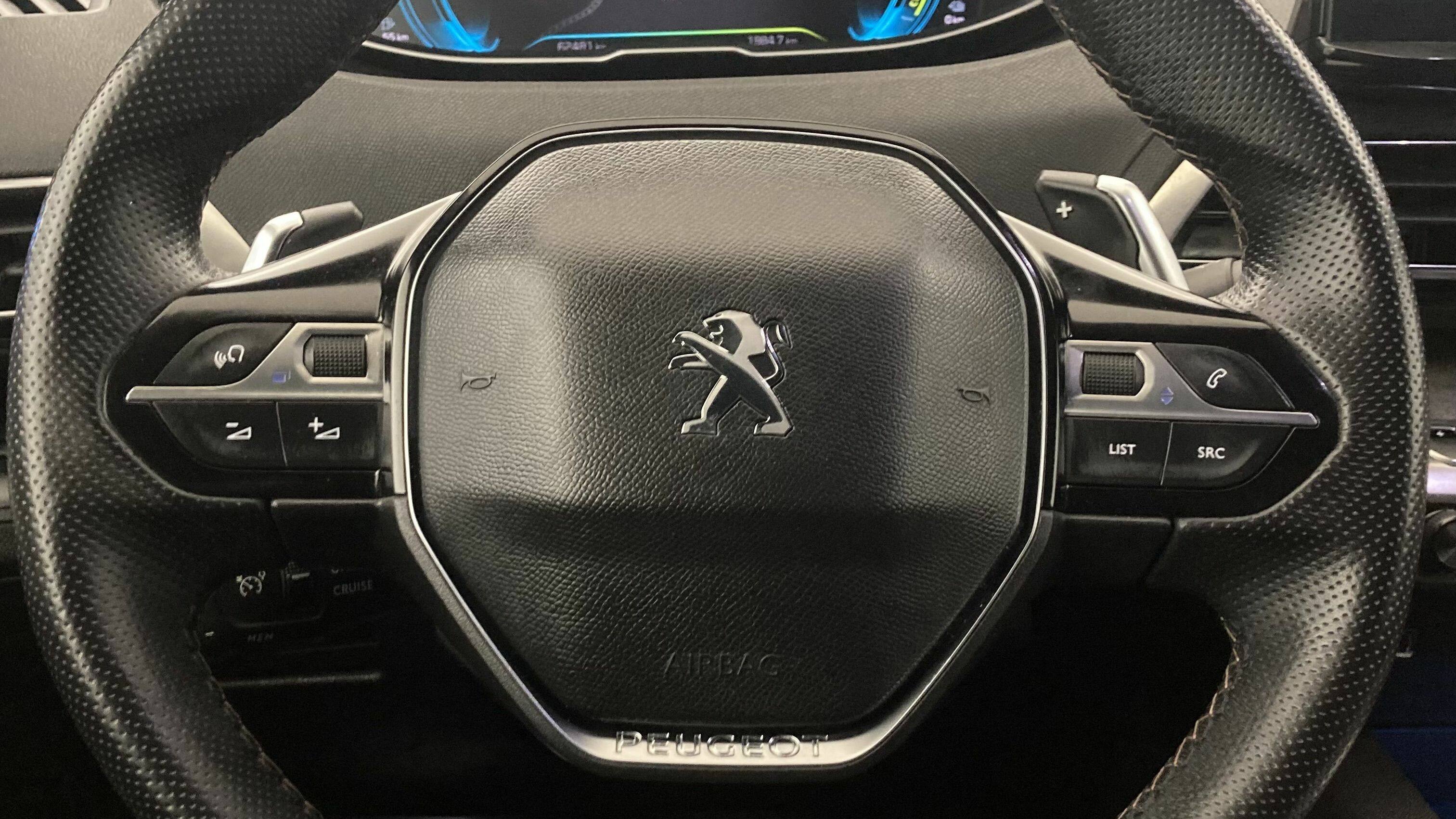 peugeot 3008 gt pack 1.6 HYBRID 300 EAT PHEV 2022 negro perla nera 16