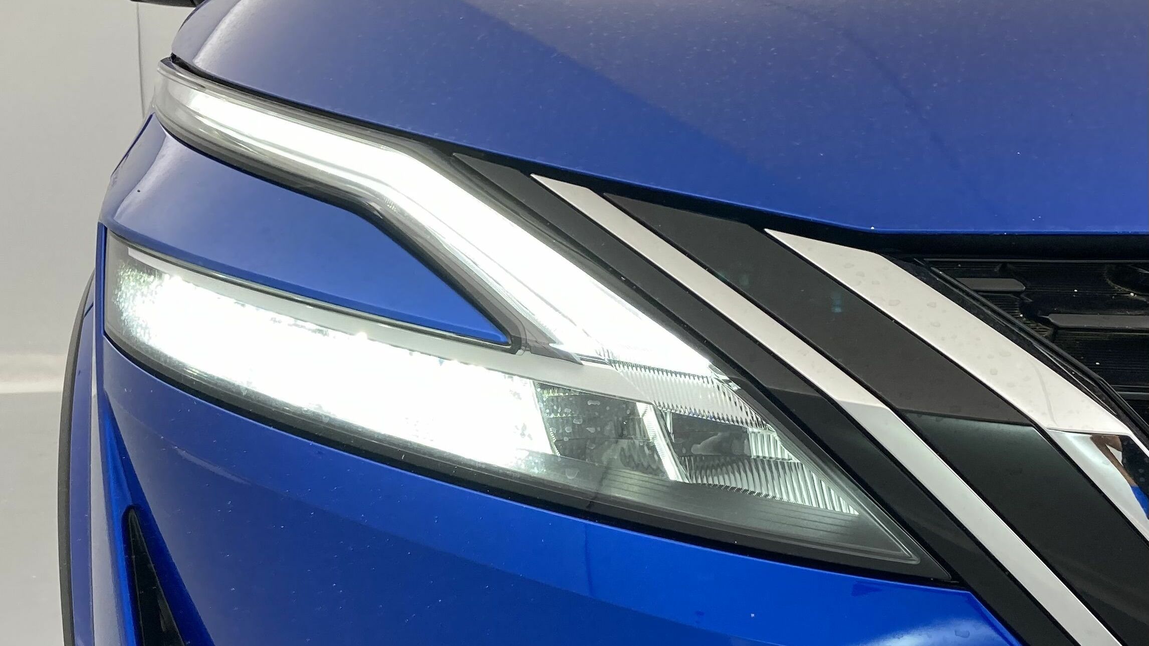 nissan qashqai tekna 1.3 DIG-T 140 MHEV 2022 blue 30