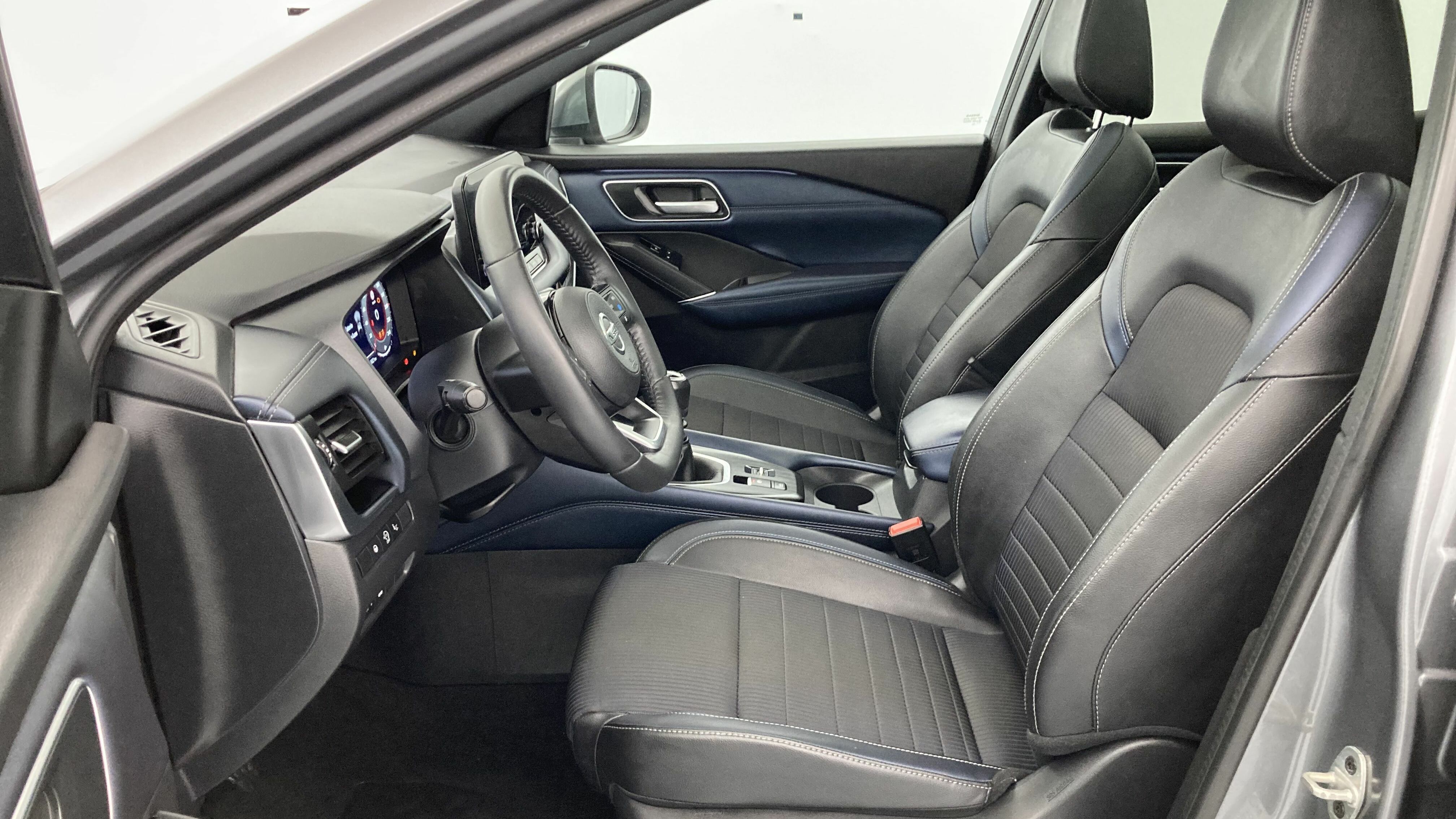 nissan qashqai tekna 1.3 DIG-T 140 MHEV 2022 gris squale 14