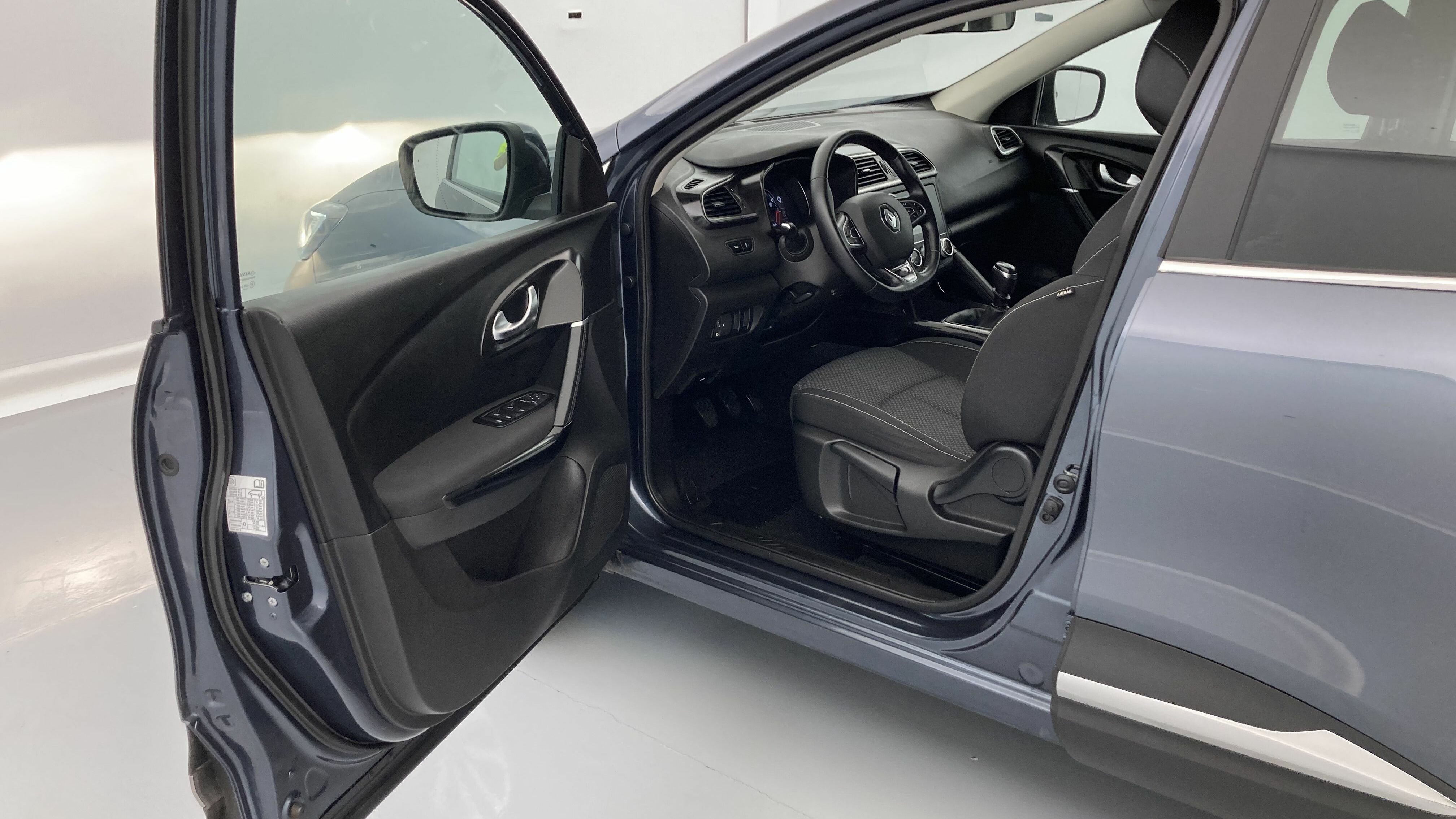 renault kadjar equilibre 1.3 TCE 140 2022 titanium-grau metallic 14