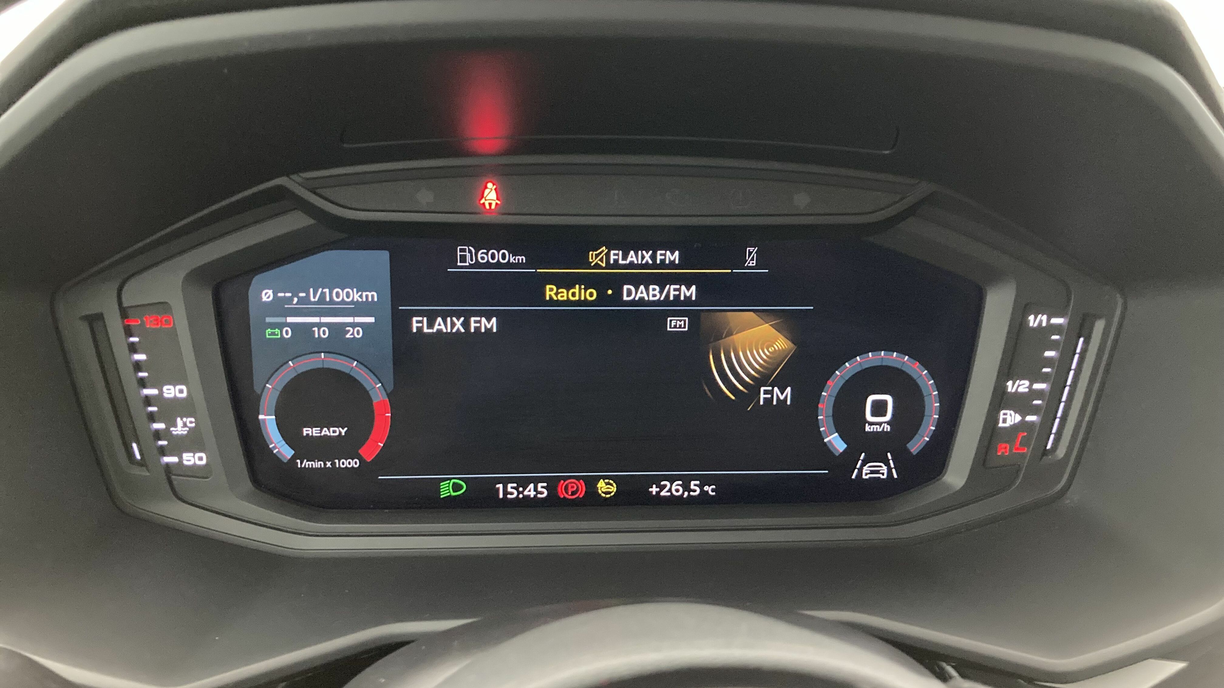 audi a1 sportback s line 30 TFSI 110 2022 gletscherweis / mythosschwarz 19