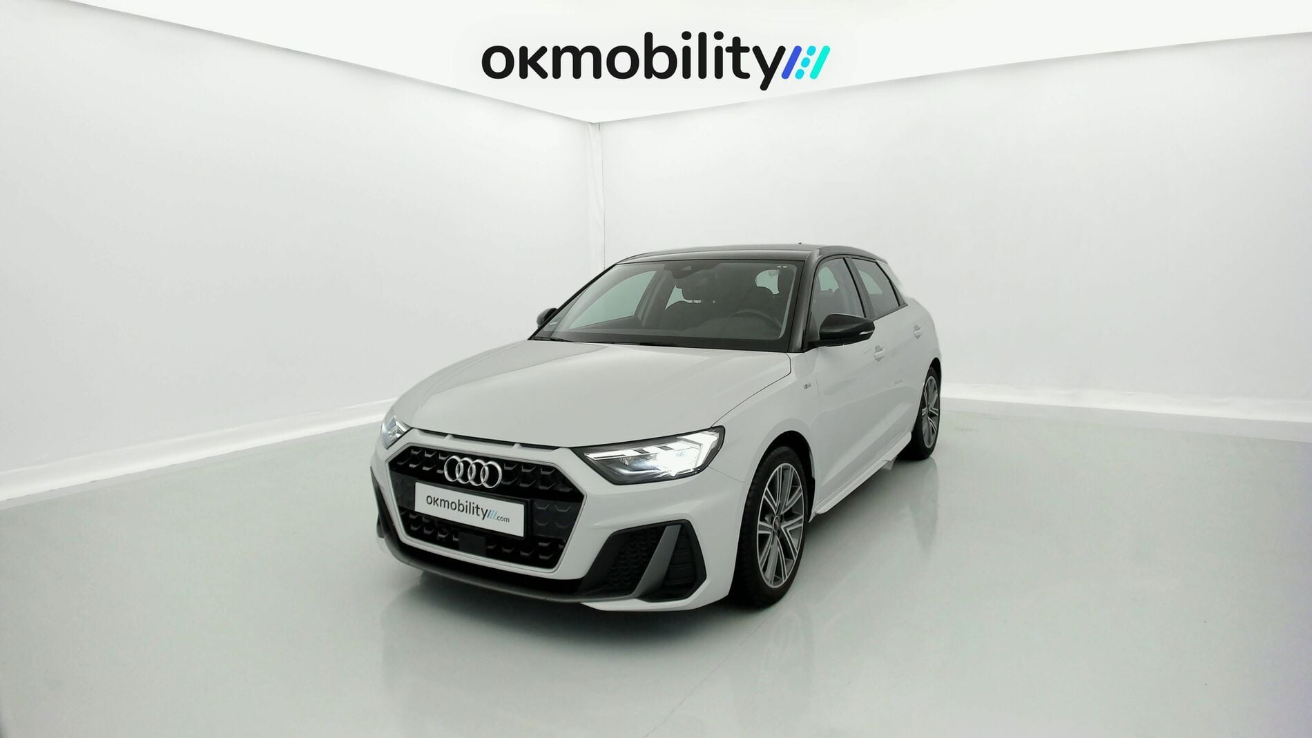 audi a1 sportback s line 30 TFSI 110 2022 gletscherweis / mythosschwarz 1