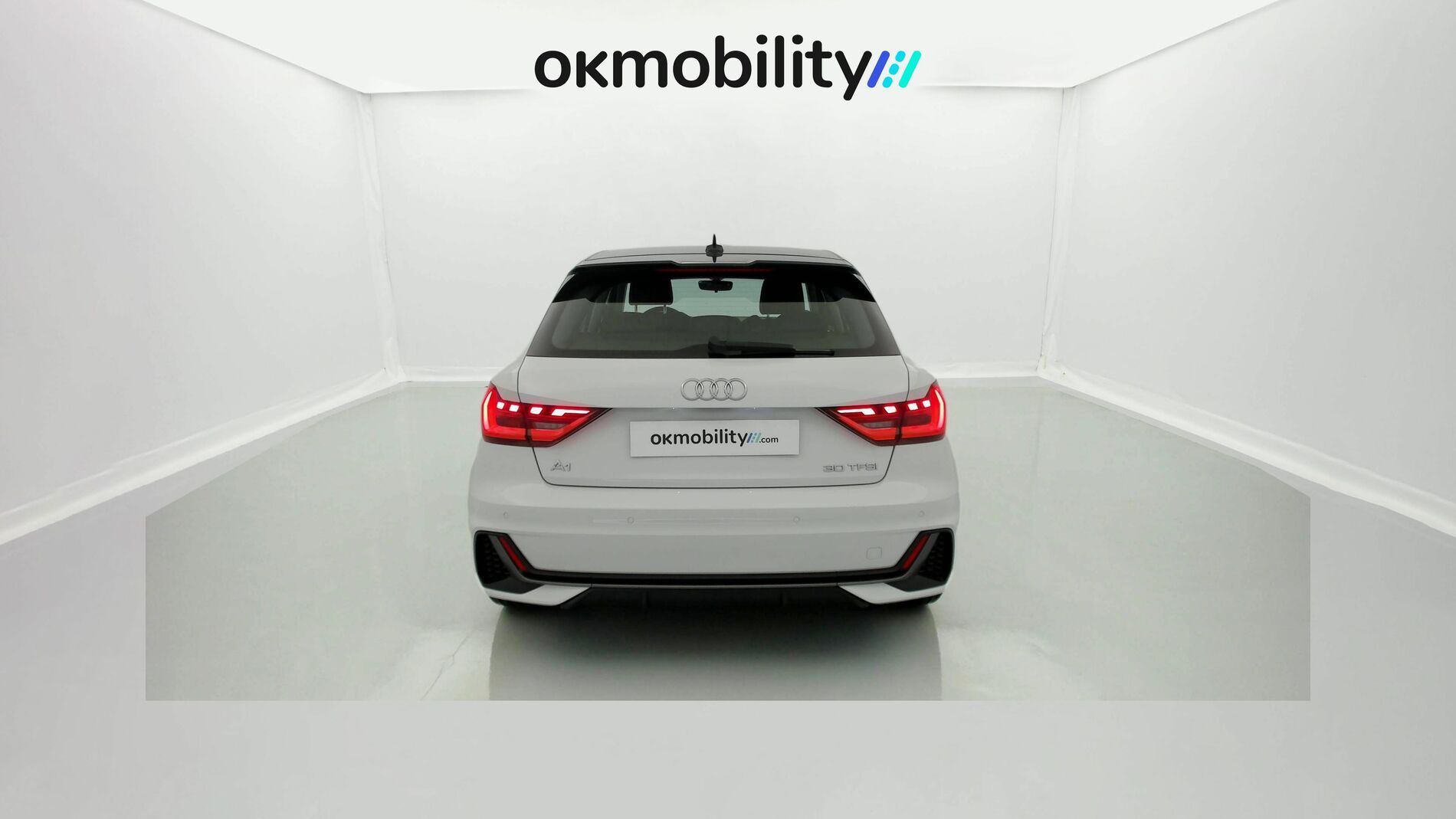 audi a1 sportback s line 30 TFSI 110 2022 gletscherweis / mythosschwarz 11