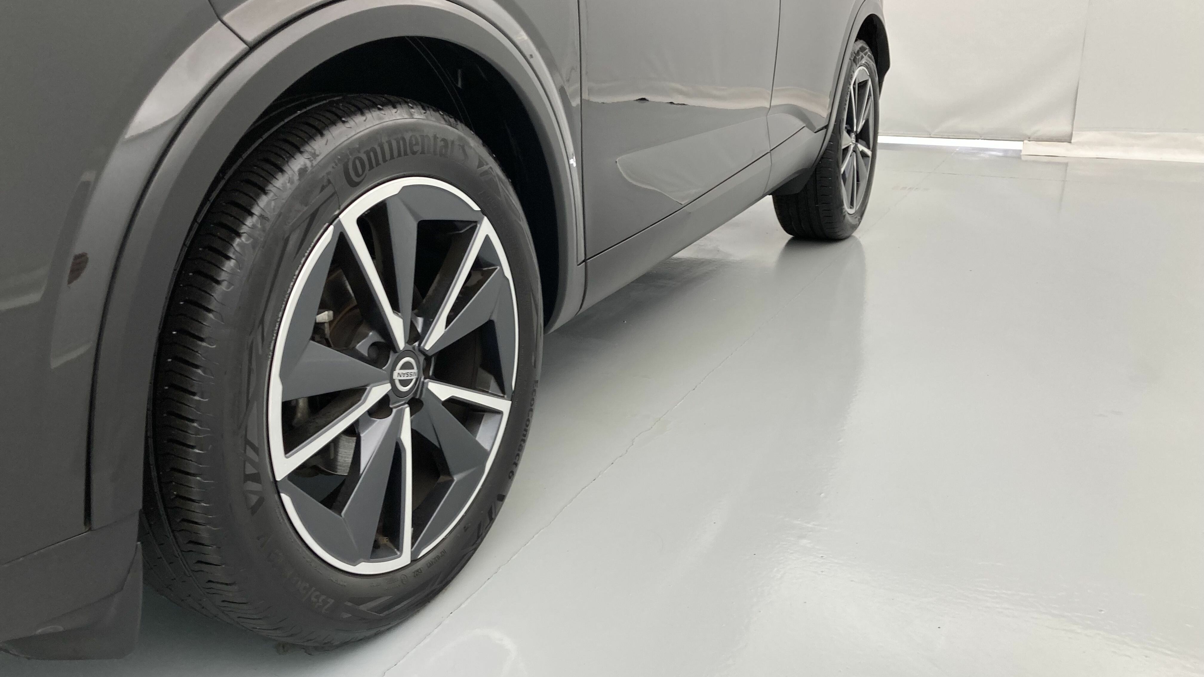 nissan qashqai tekna 1.3 DIG-T 140 MHEV 2022 noir metallise / gris 16