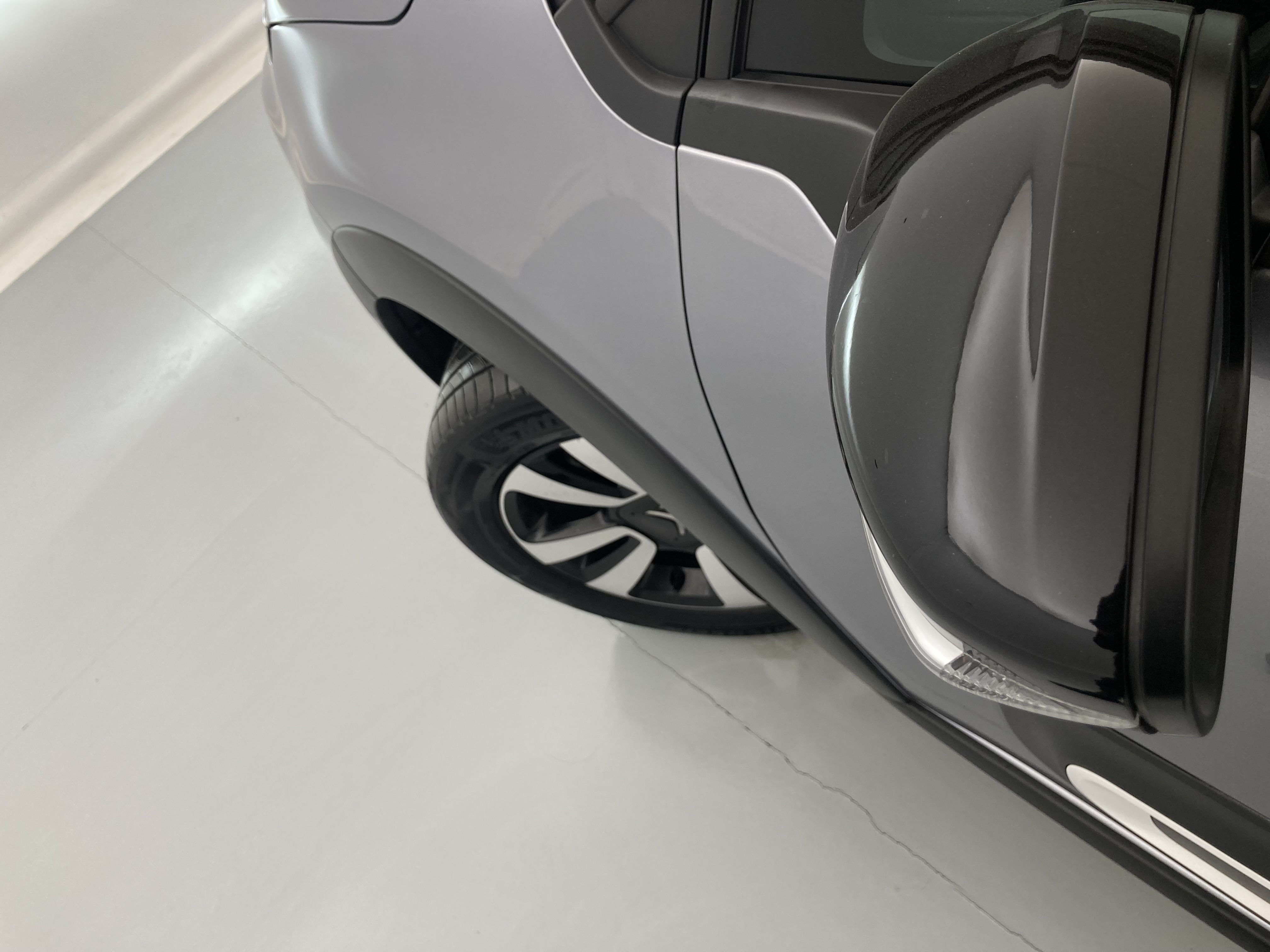 citroen c3 origin max 1.2 PURETECH 83 2024 gris acero 26