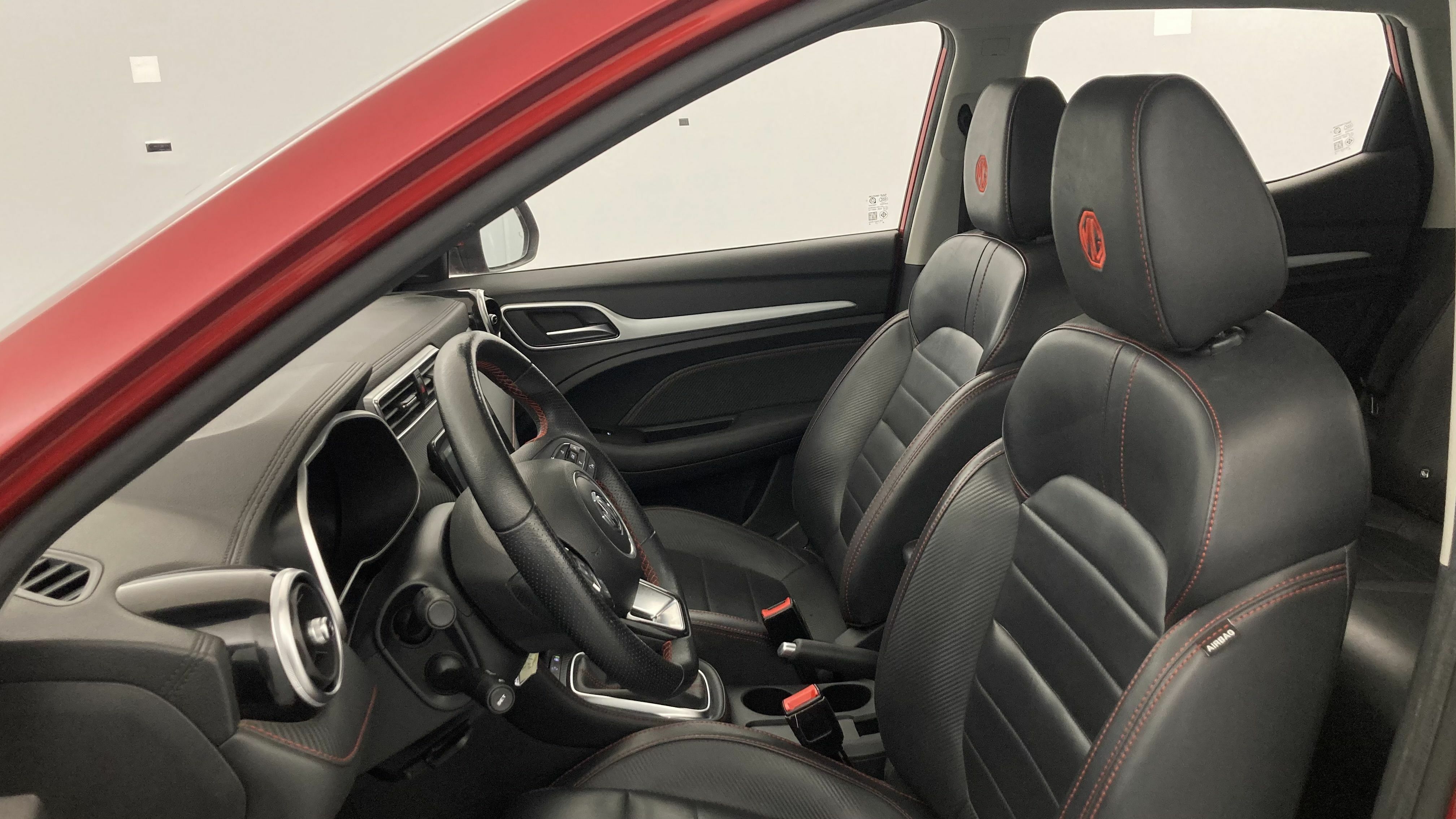 mg zs luxury 1.5 VTI-TECH 106 2023 diamond red 13