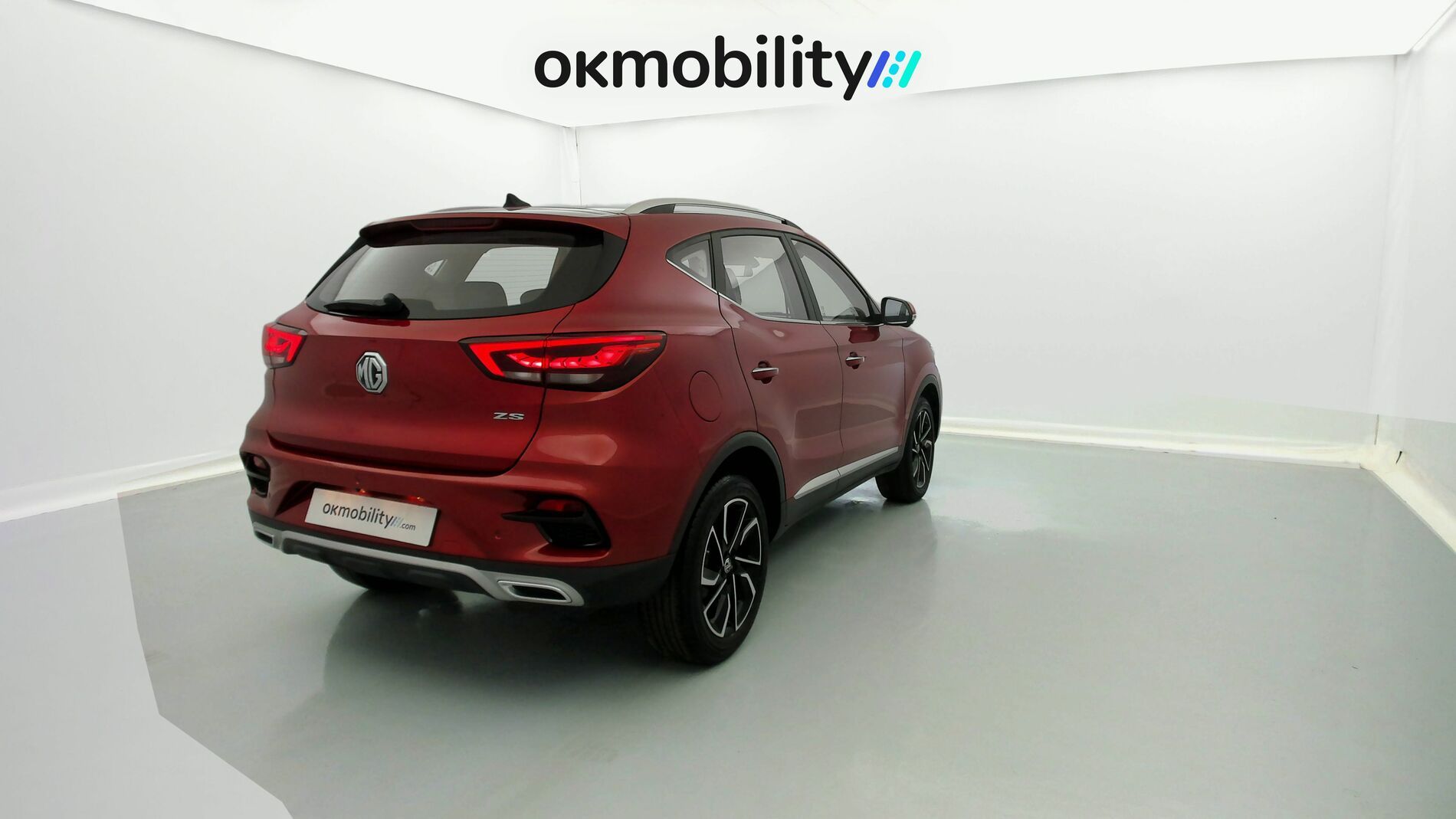 mg zs luxury 1.5 VTI-TECH 106 2023 diamond red 10