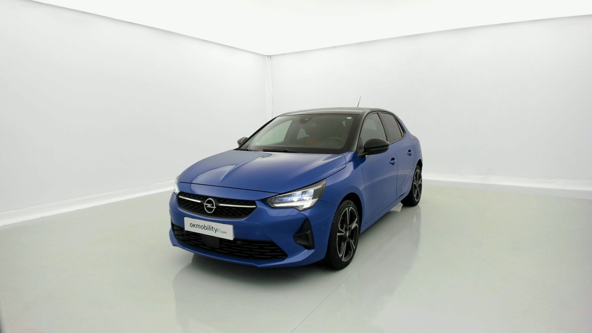 opel corsa gs line 1.2 130CV AUTO 2022 azul voltaico / negro 1