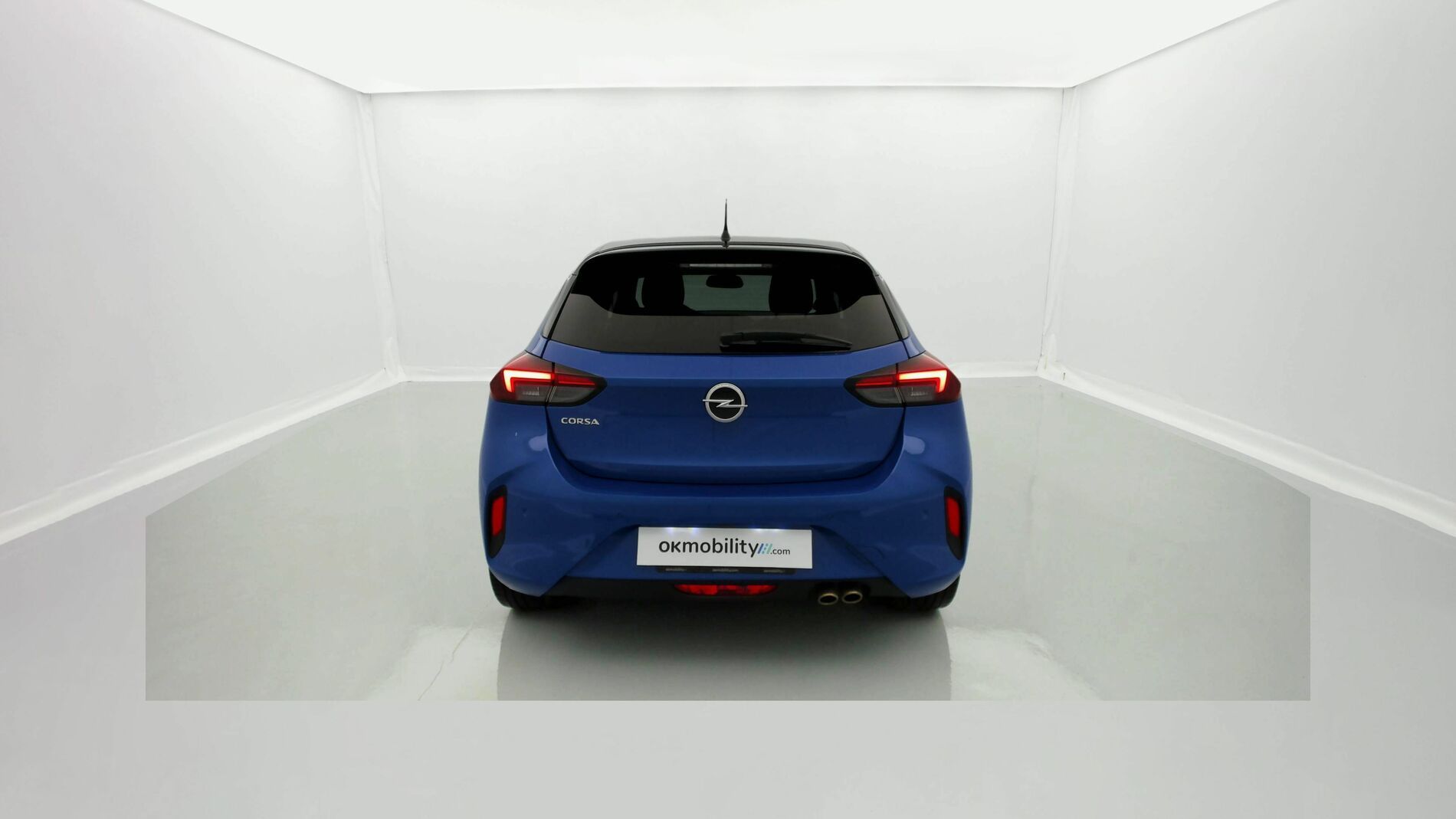 opel corsa gs line 1.2 130CV AUTO 2022 azul voltaico / negro 6