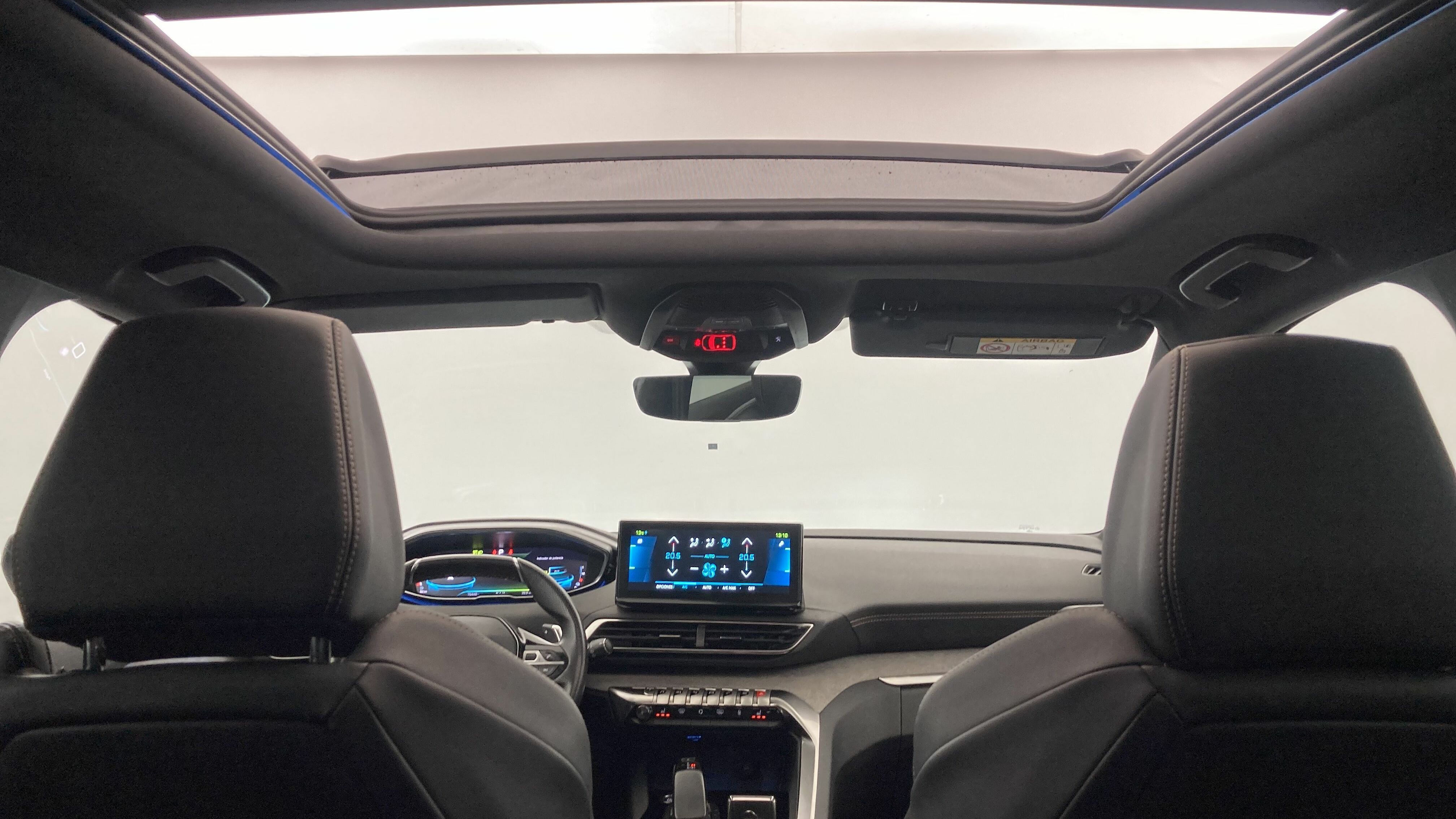 peugeot 3008 gt pack 1.6 HYBRID 300 EAT PHEV 2022 negro perla nera 33