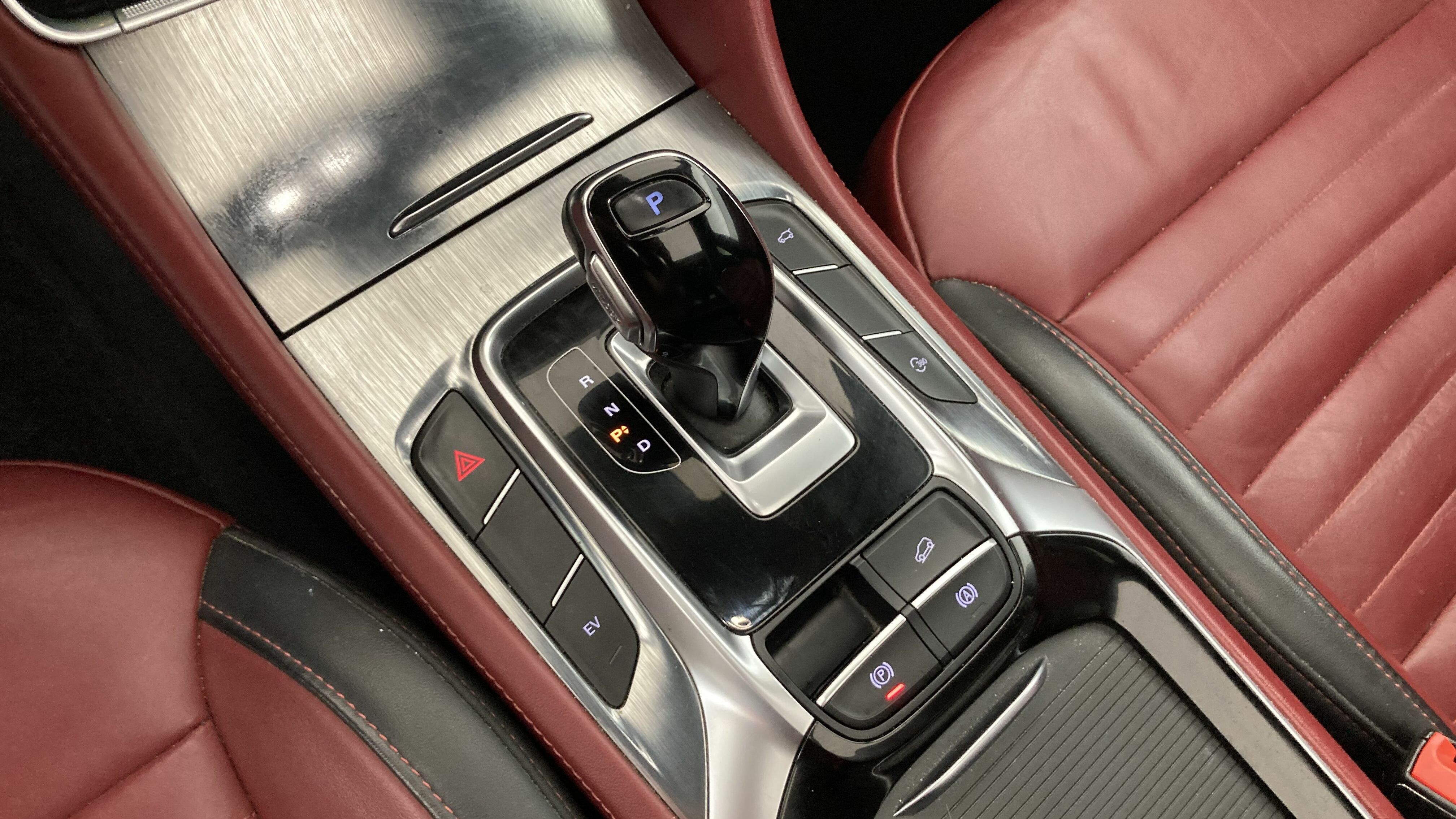 mg ehs phev exclusive 1.5 T-GDI 258 PHEV 2022 medal silver 21