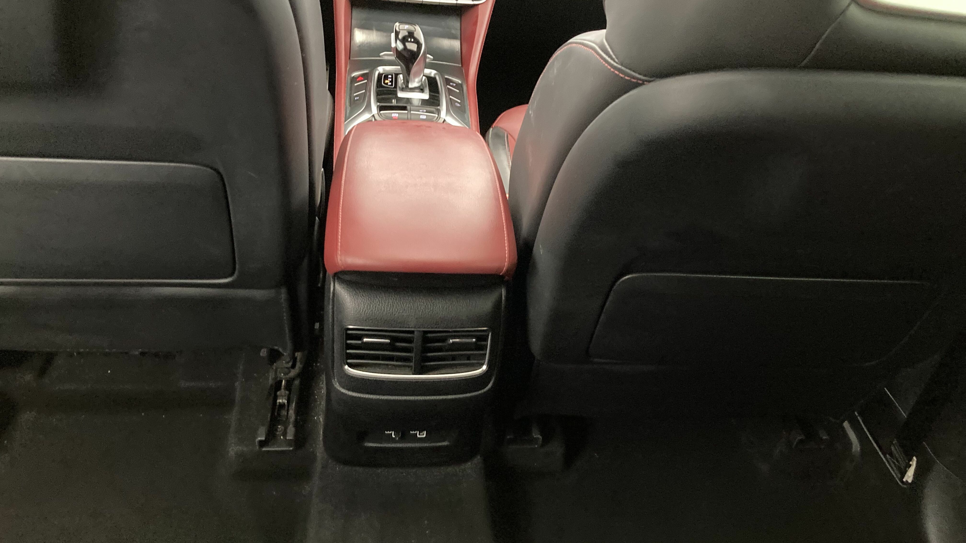 mg ehs phev exclusive 1.5 T-GDI 258 PHEV 2022 medal silver 23