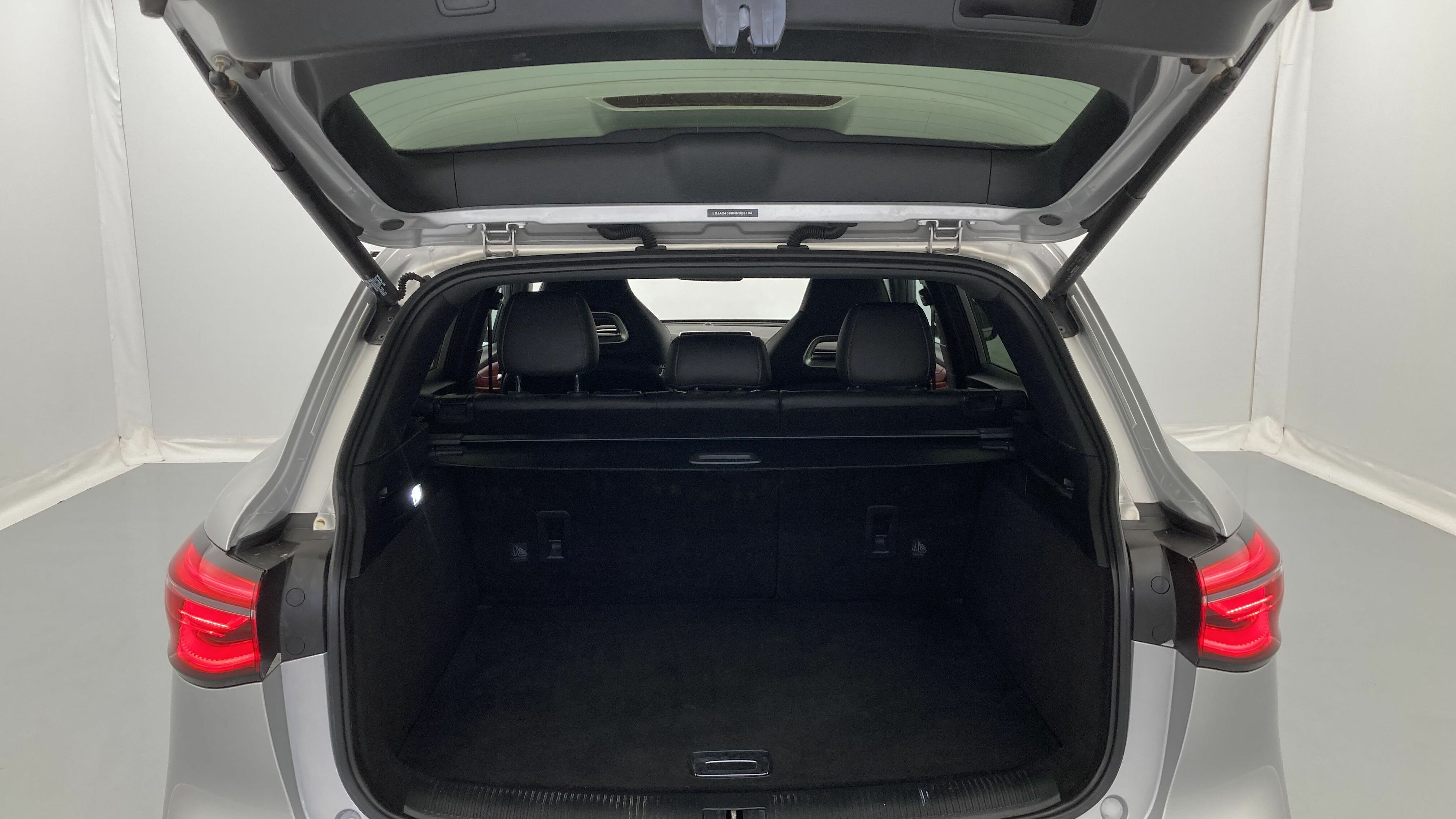 mg ehs phev exclusive 1.5 T-GDI 258 PHEV 2022 medal silver 25