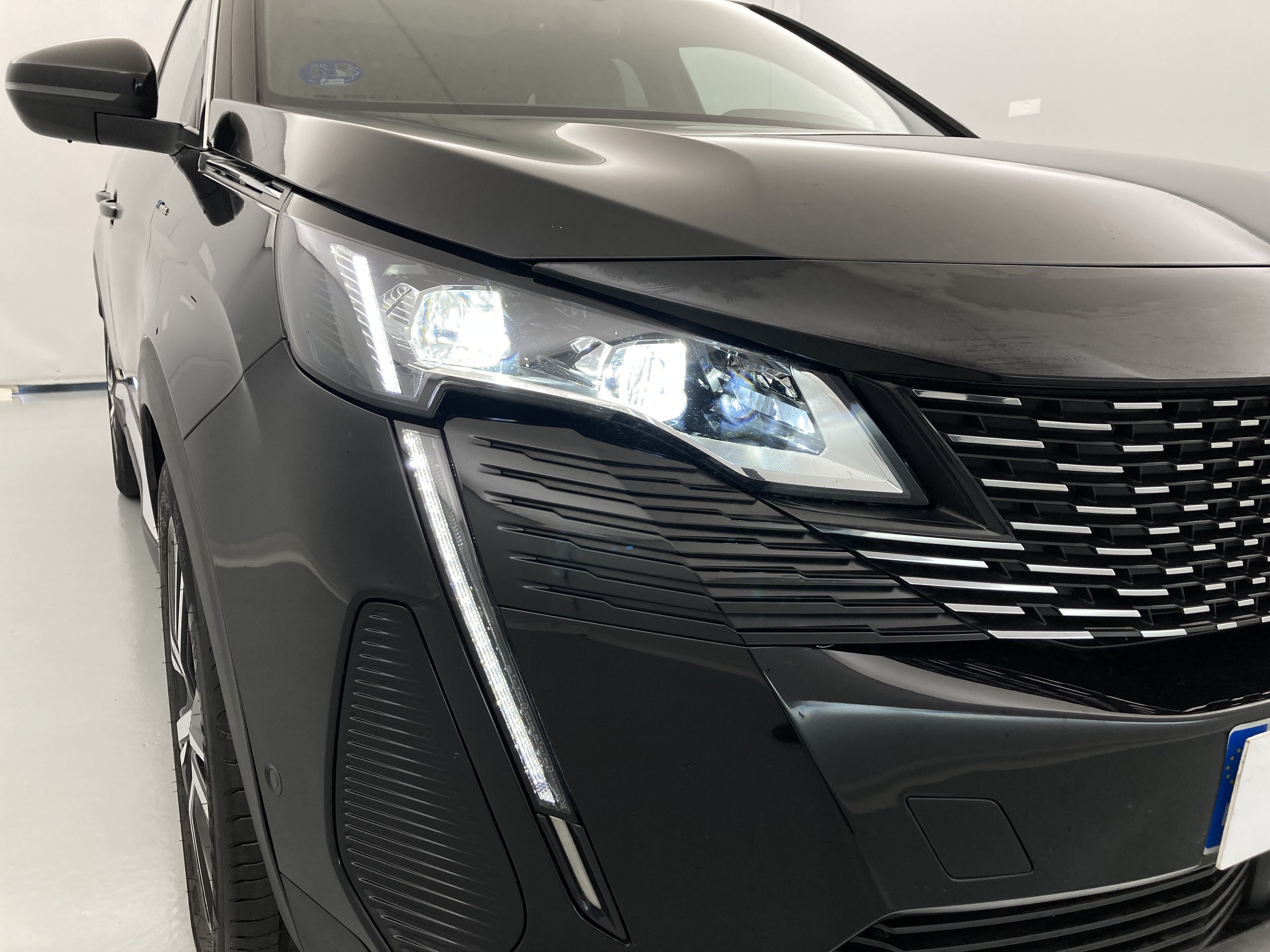 peugeot 3008 gt pack 1.6 HYBRID 300 EAT PHEV 2022 negro perla nera 19