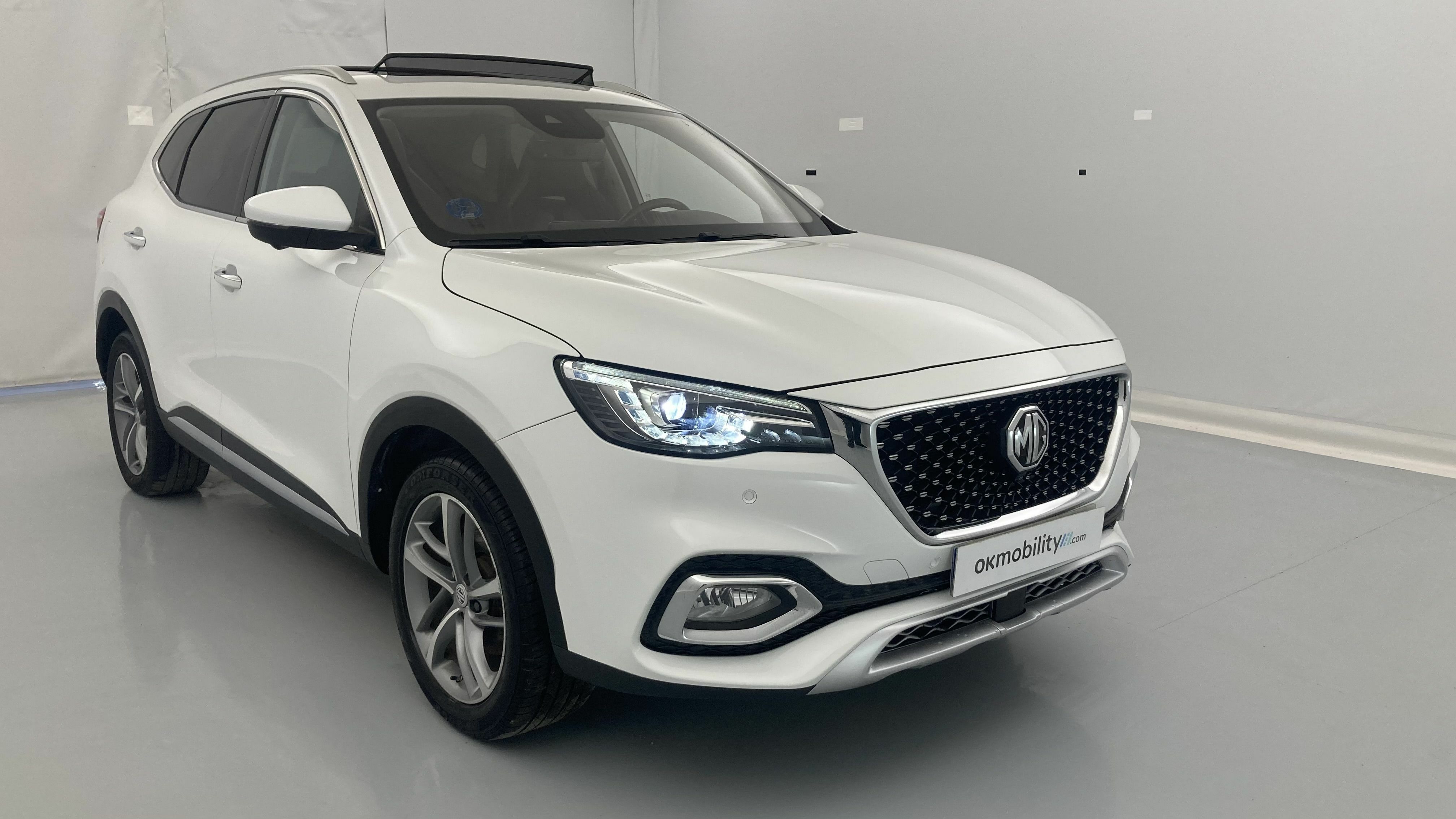 mg ehs phev luxury 1.5 T-GDI 258 PHEV 2023 white 22